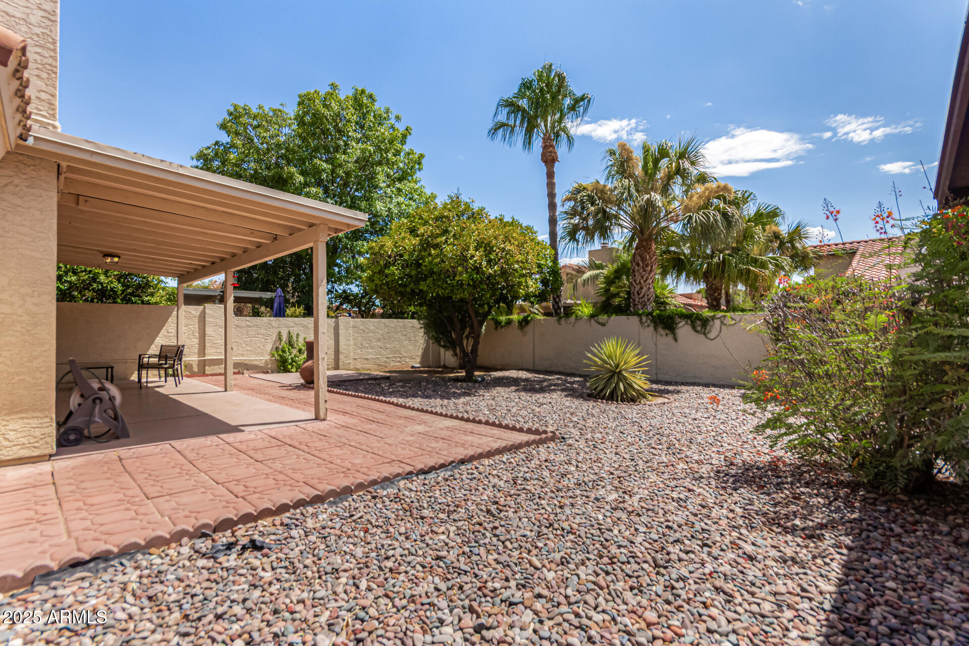 1382 N TAMARISK Drive