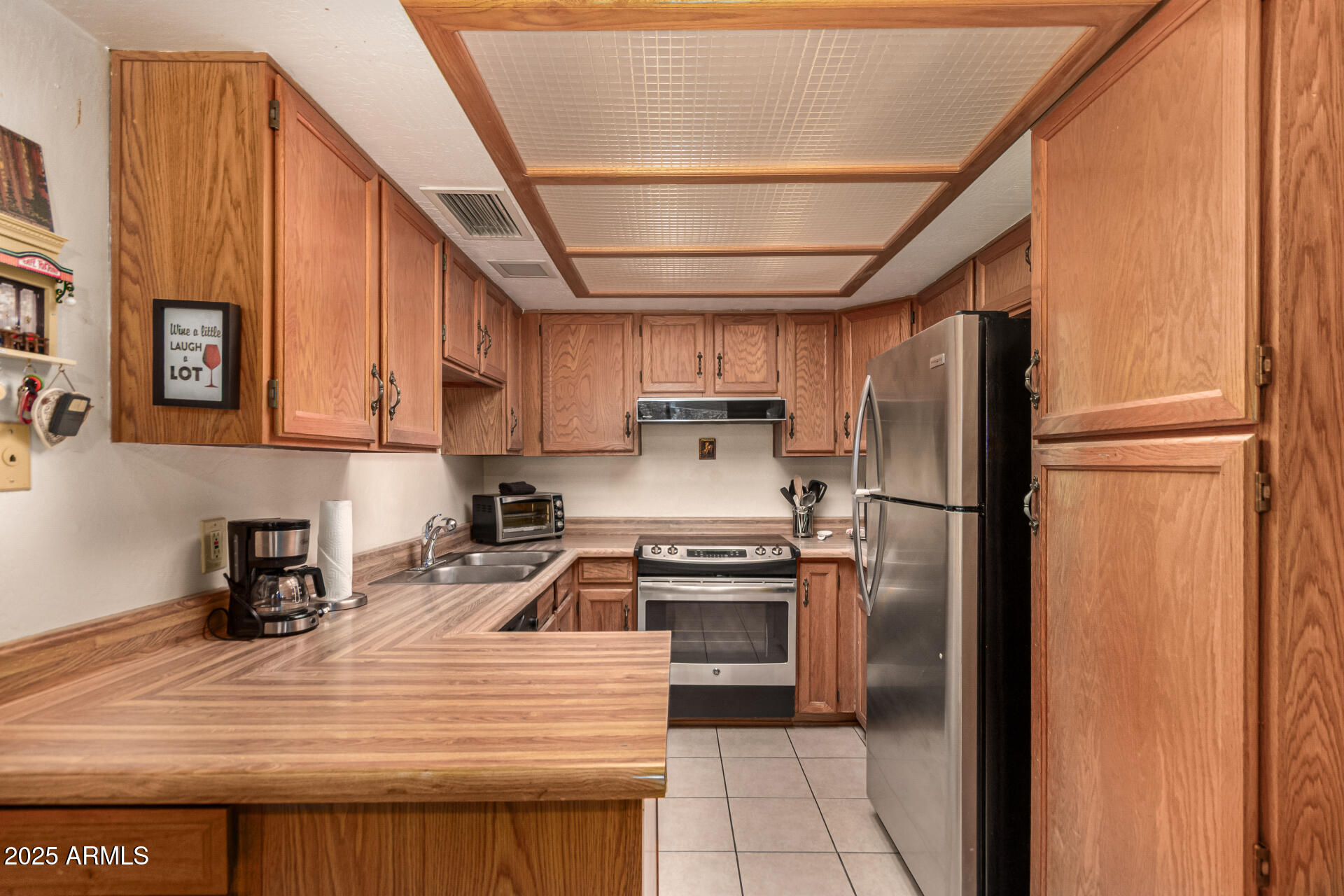 1382 N TAMARISK Drive