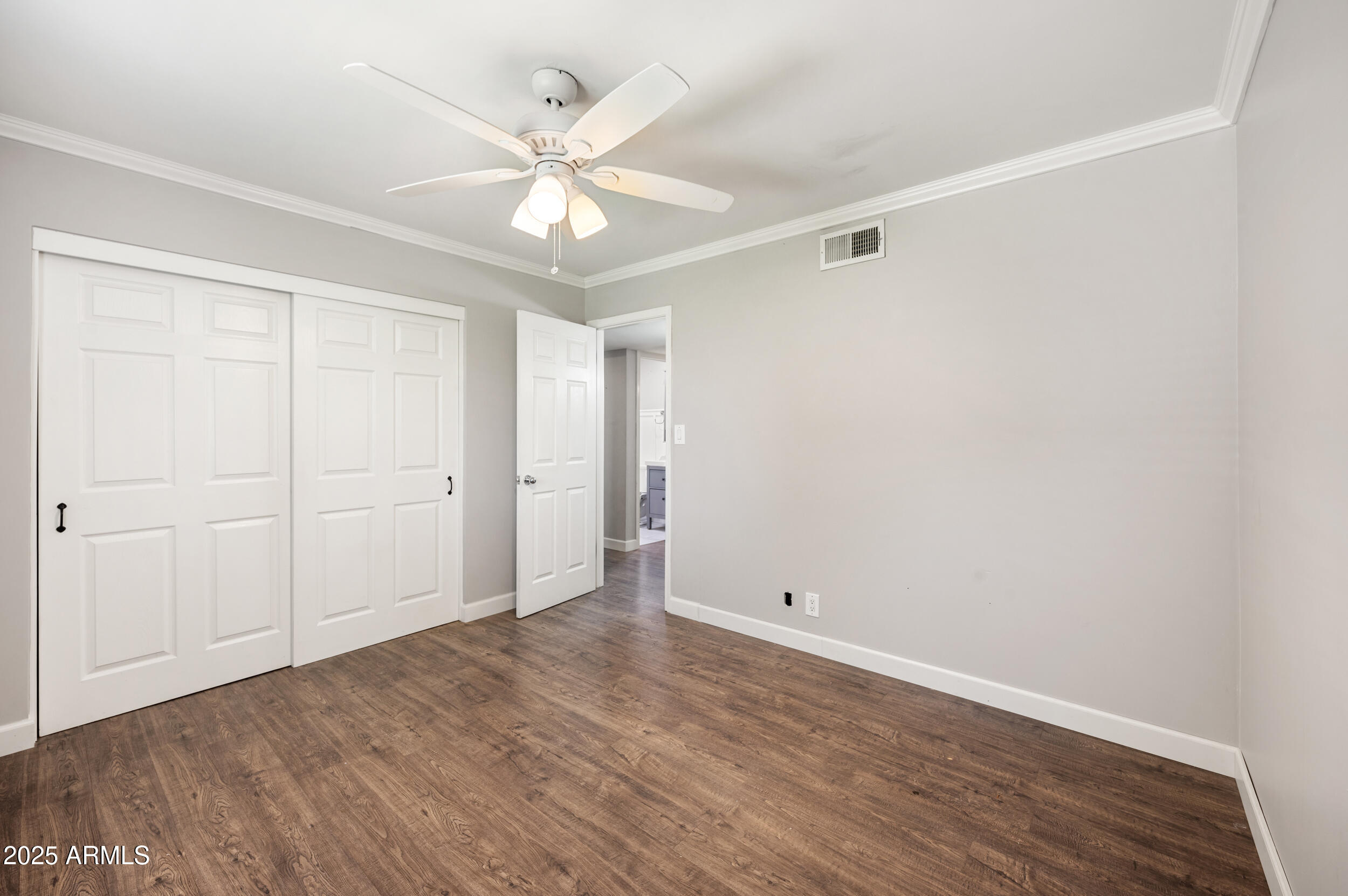 1412 W PALOMINO Drive
