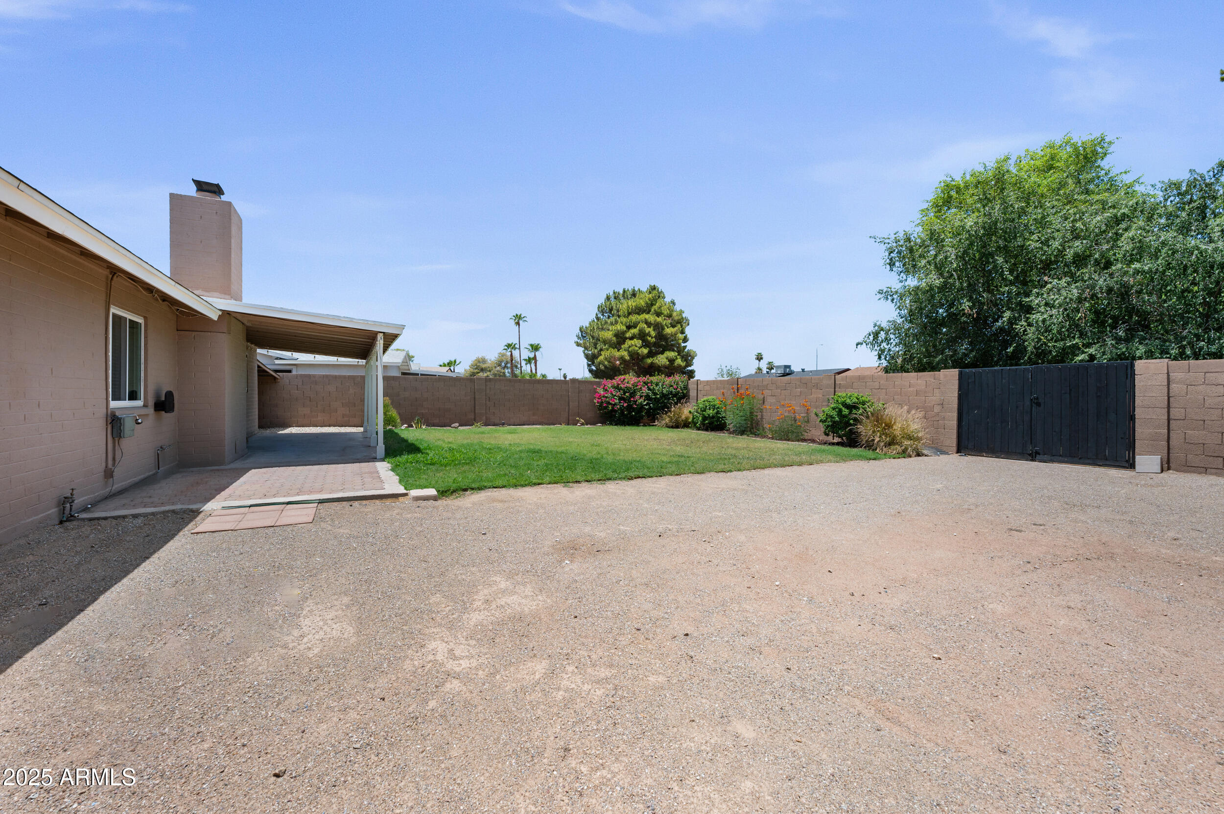 1412 W PALOMINO Drive
