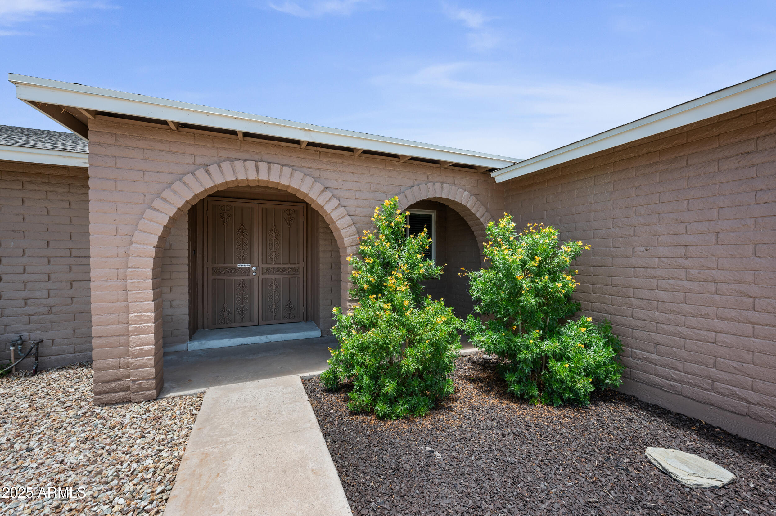 1412 W PALOMINO Drive
