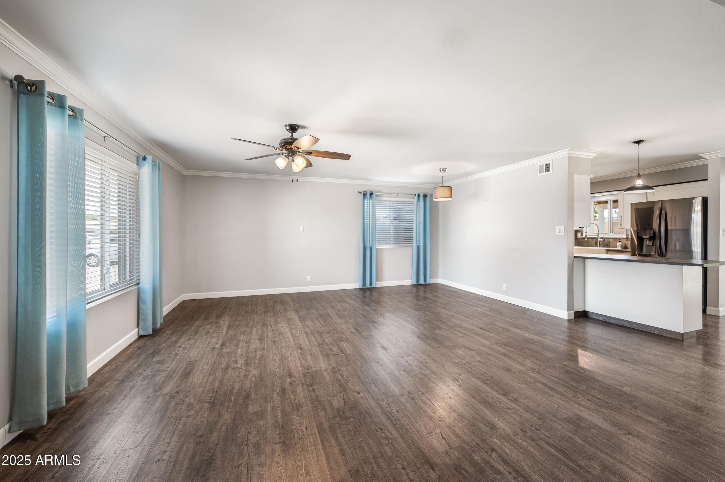 1412 W PALOMINO Drive