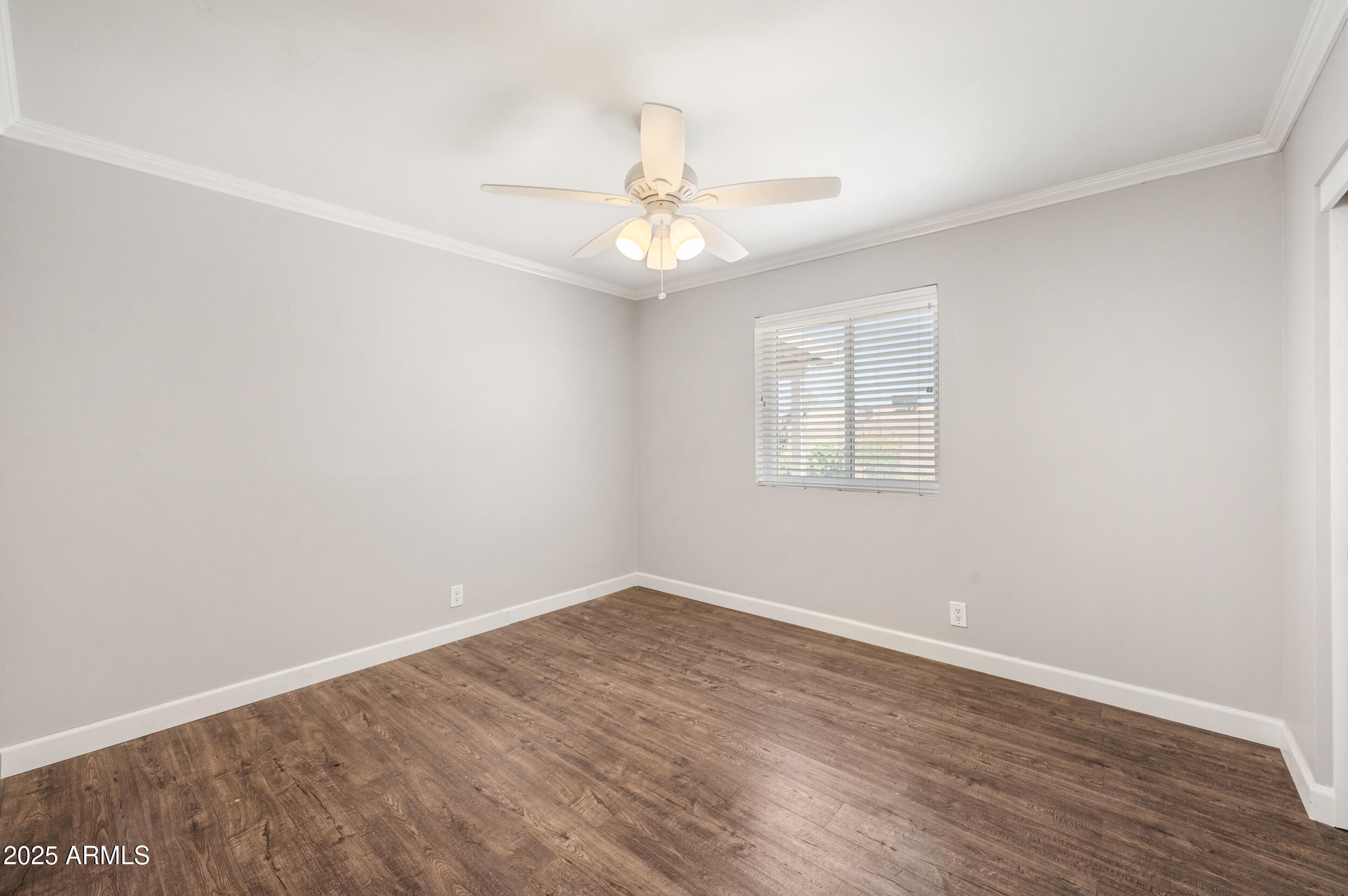 1412 W PALOMINO Drive