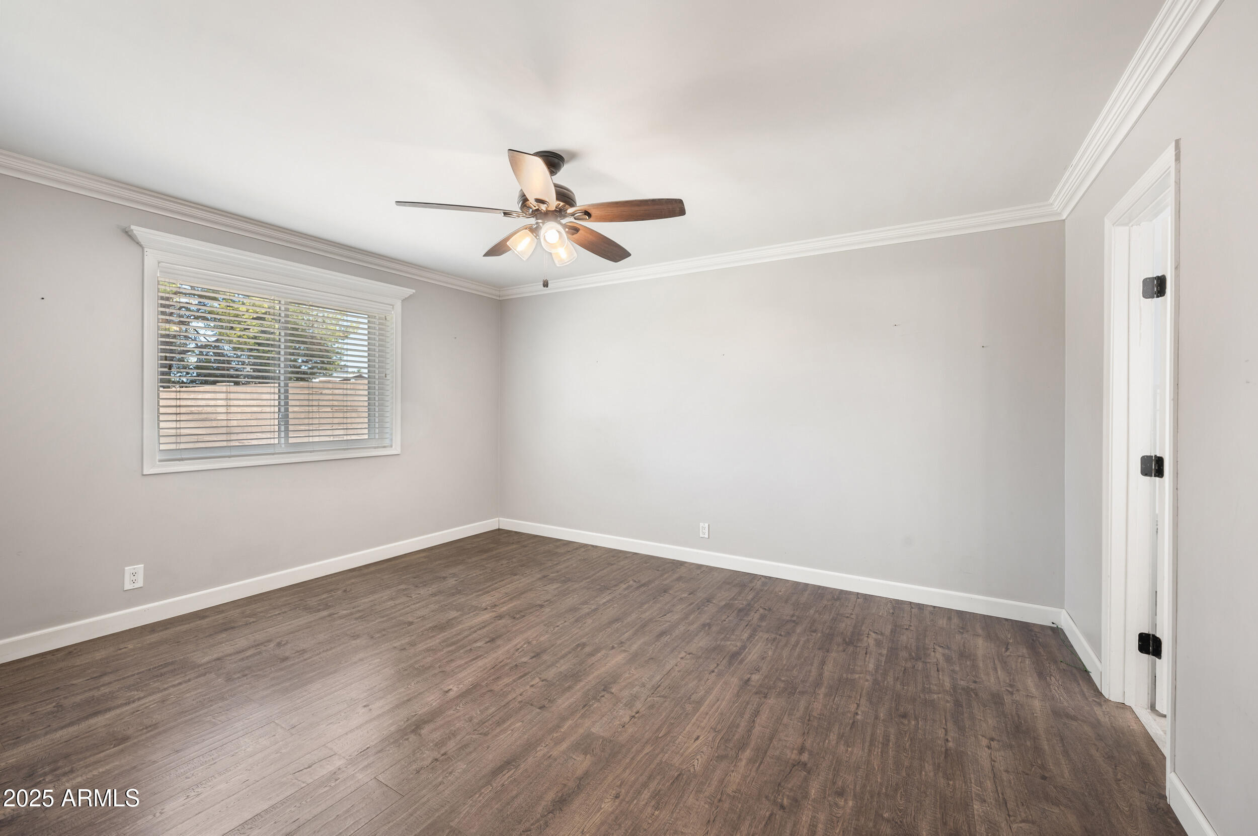 1412 W PALOMINO Drive