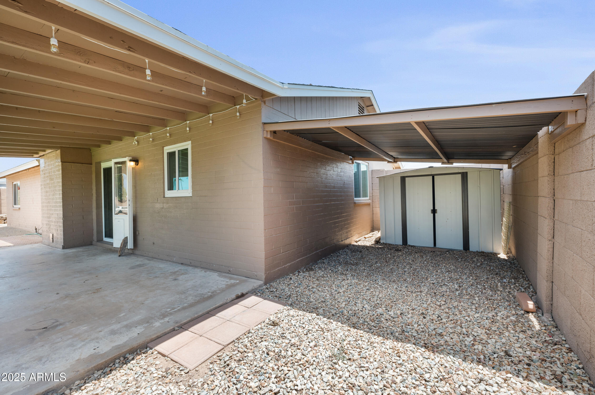 1412 W PALOMINO Drive