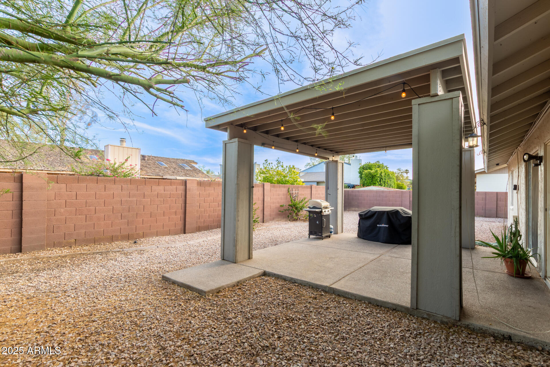1631 E BELL DE MAR Drive