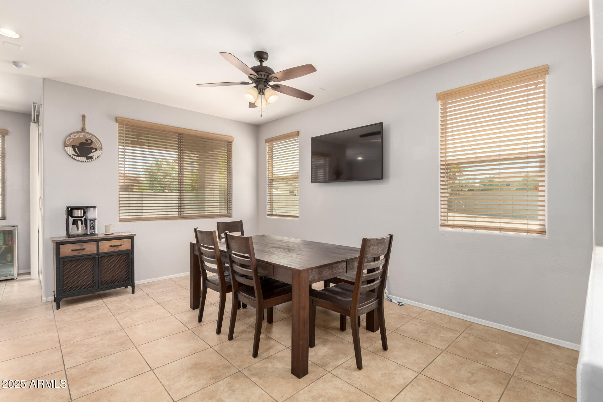 2314 W ALICIA Drive