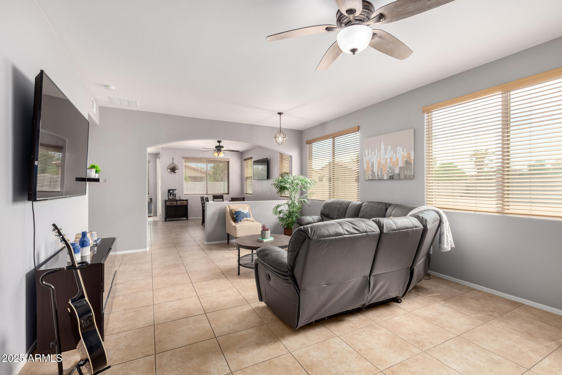 2314 W ALICIA Drive