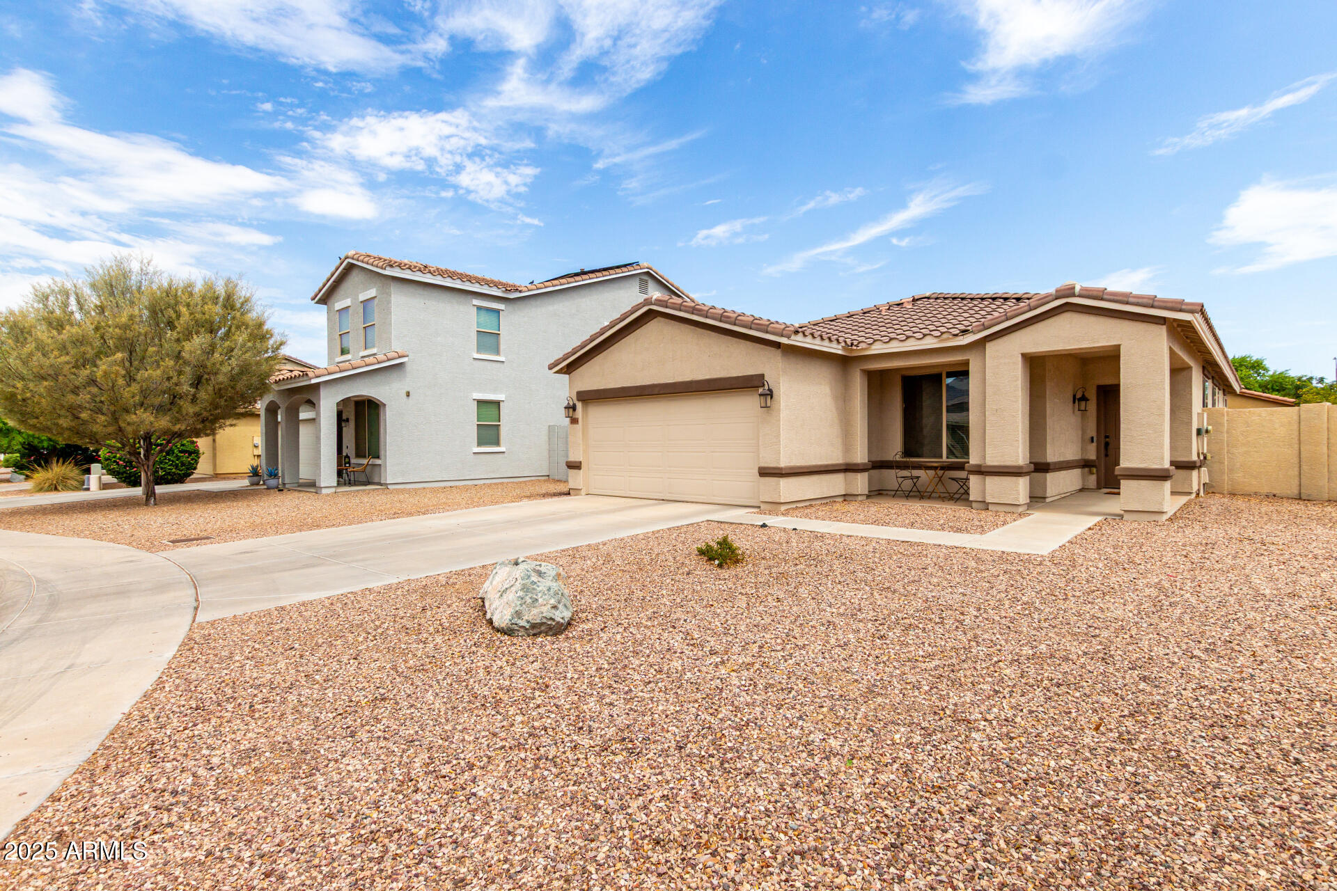 2314 W ALICIA Drive