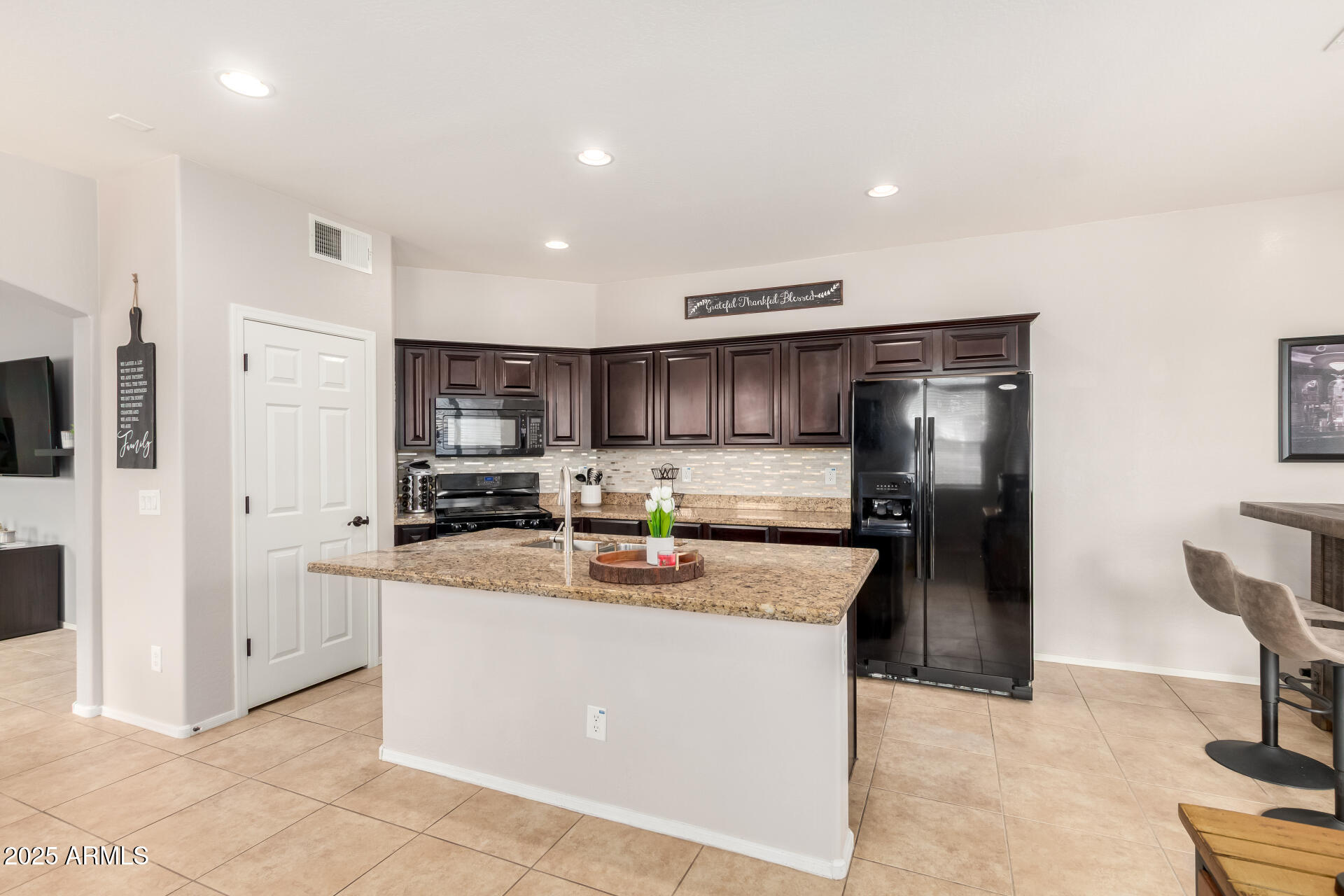 2314 W ALICIA Drive