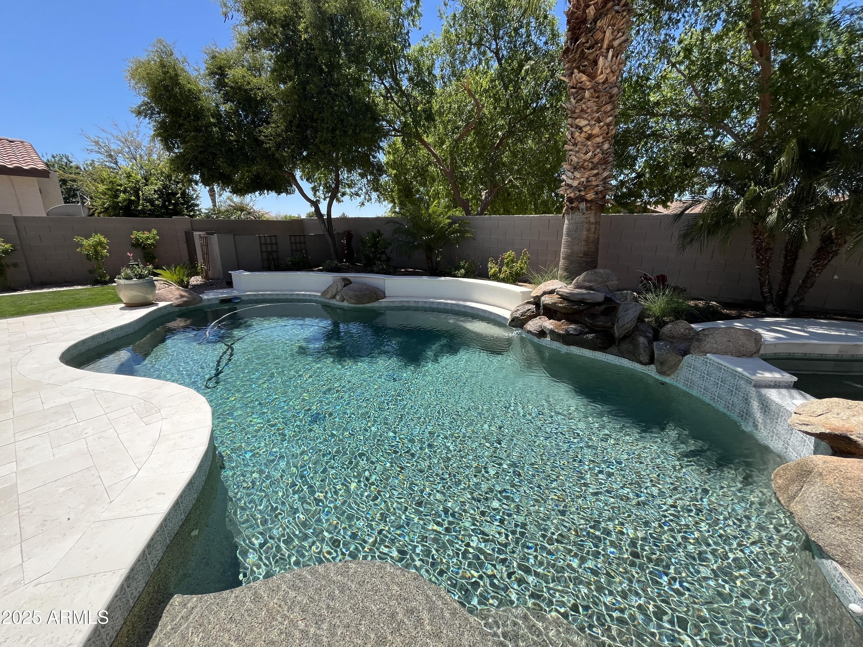 5560 S White Drive