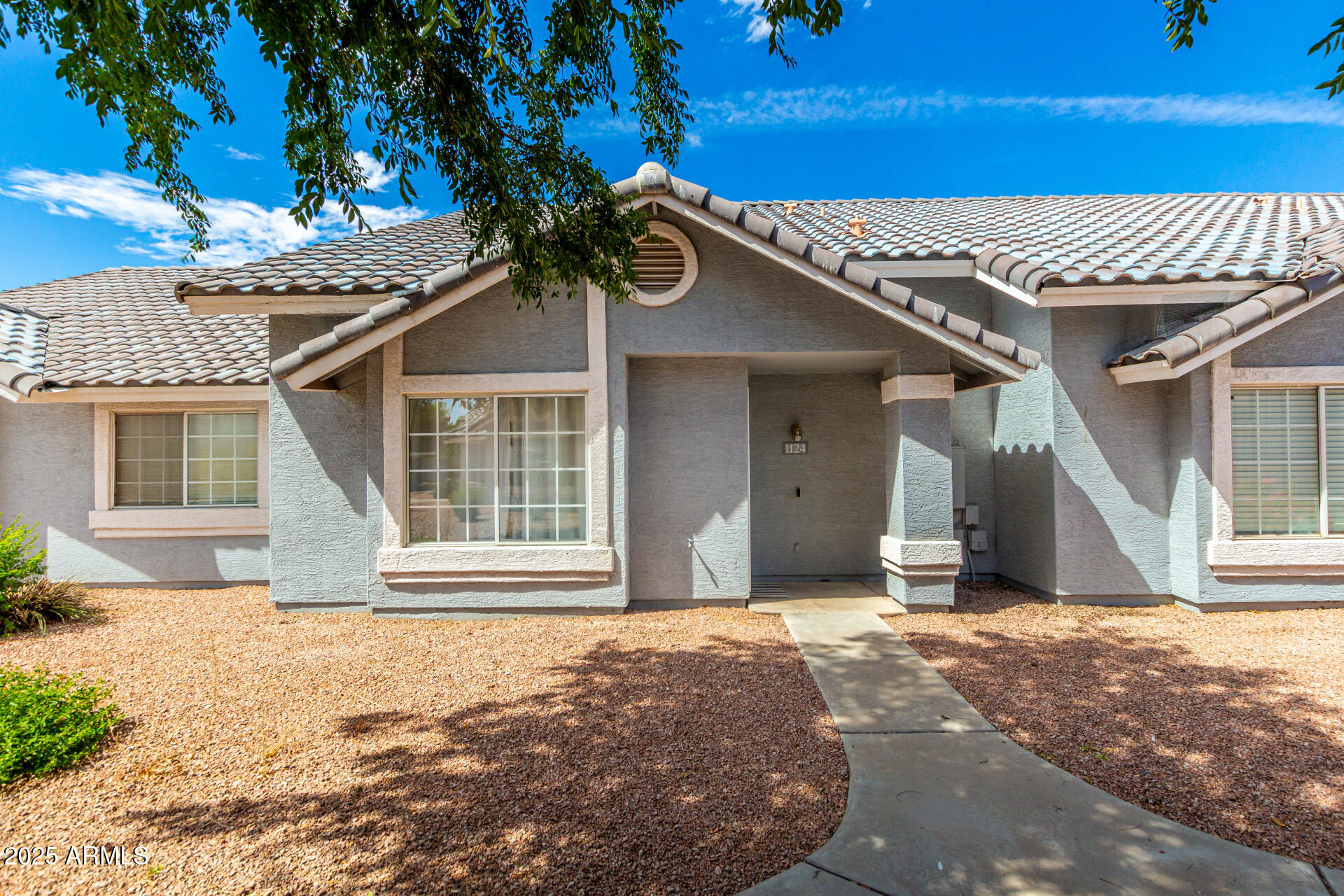 860 N MCQUEEN Road 1124
