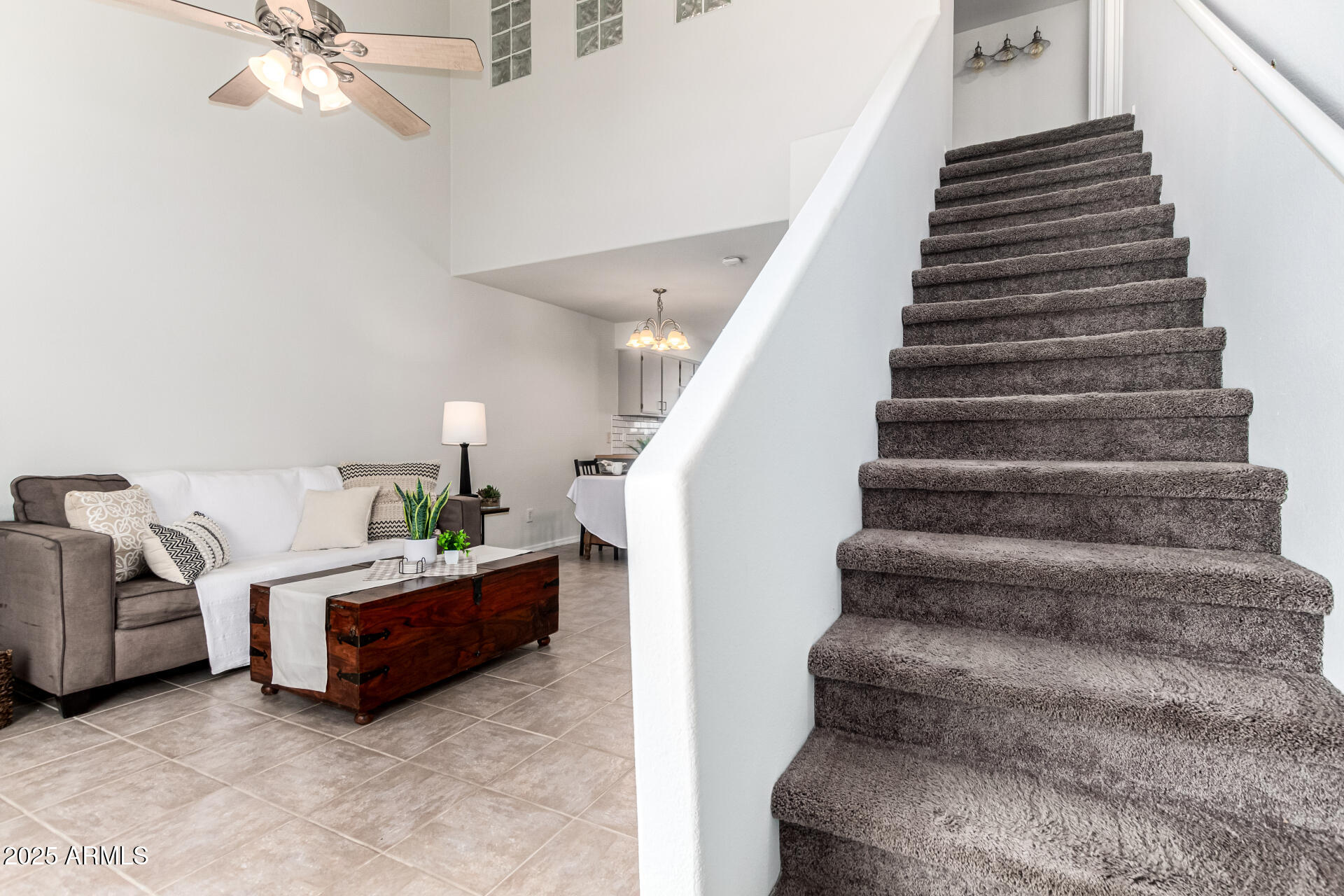 860 N MCQUEEN Road 1124