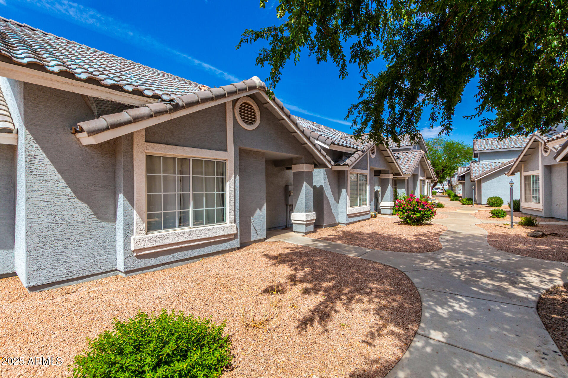860 N MCQUEEN Road 1124