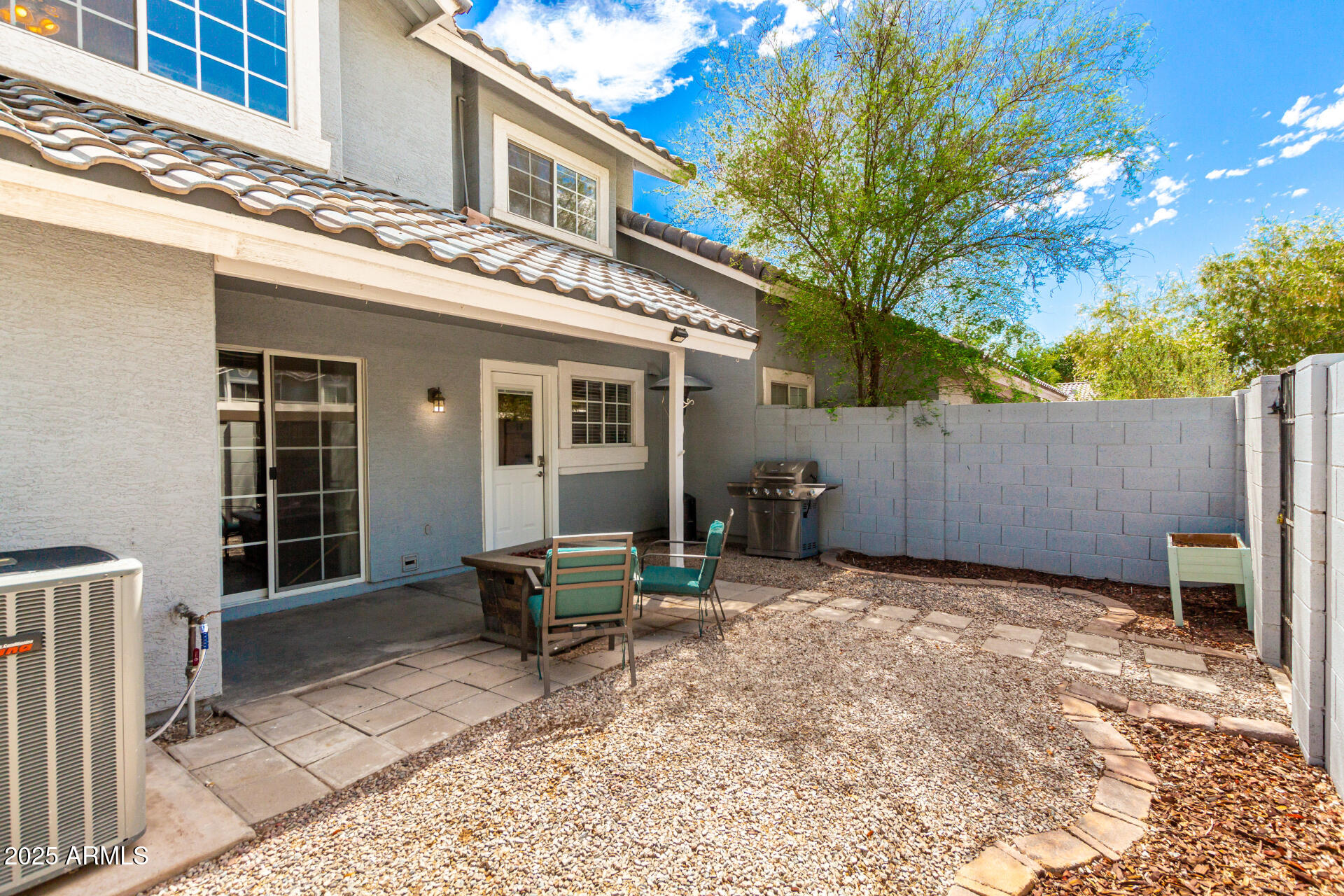 860 N MCQUEEN Road 1124