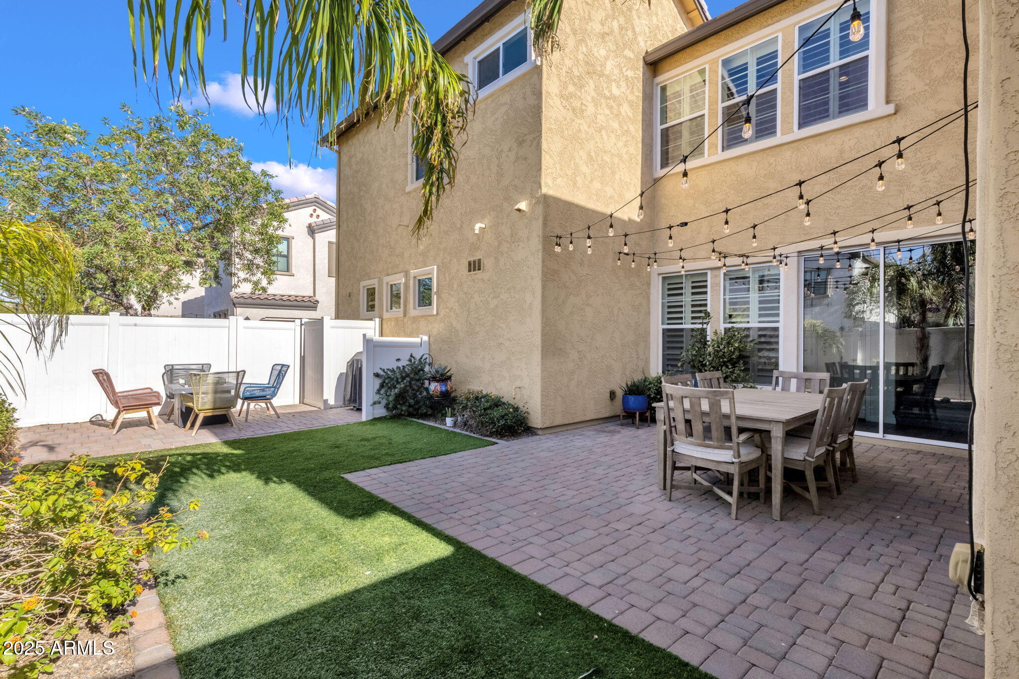 2649 S VALLE VERDE