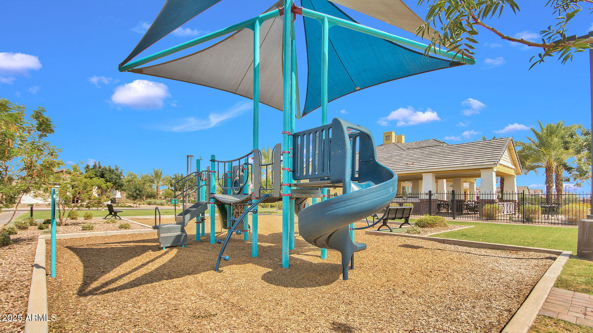 2649 S VALLE VERDE
