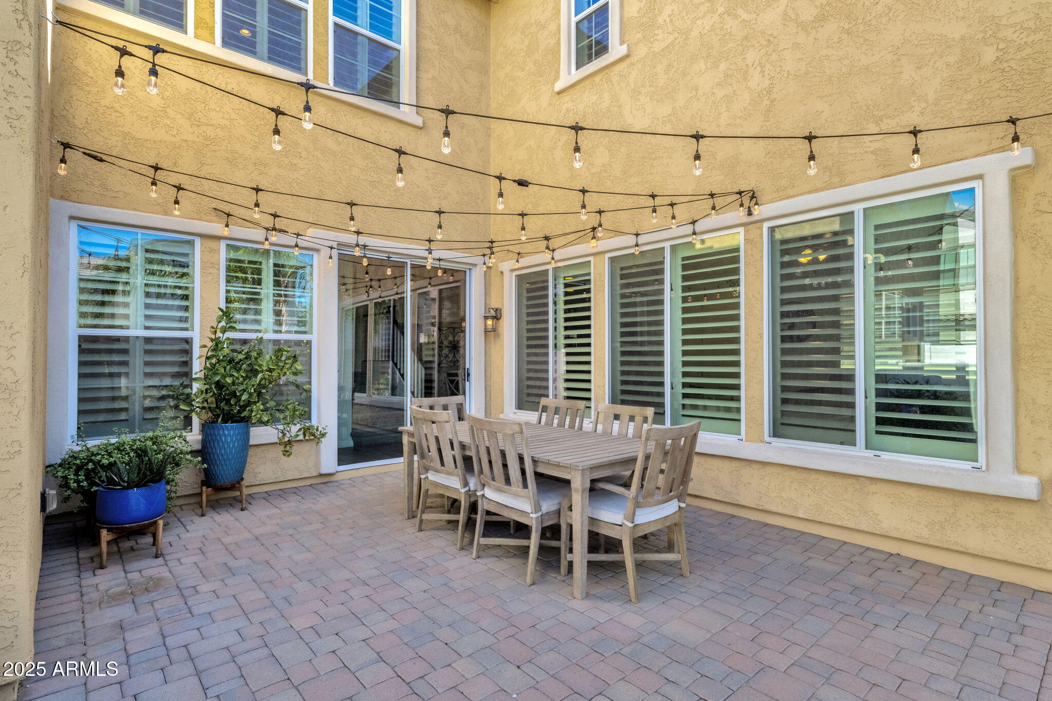 2649 S VALLE VERDE