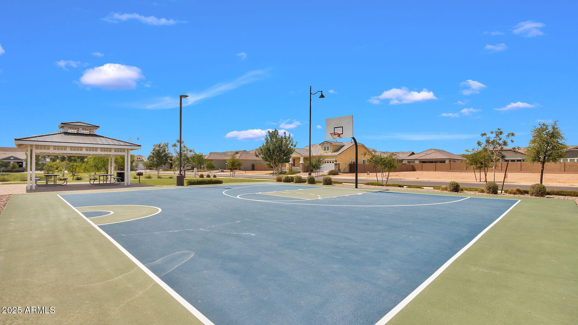 2649 S VALLE VERDE