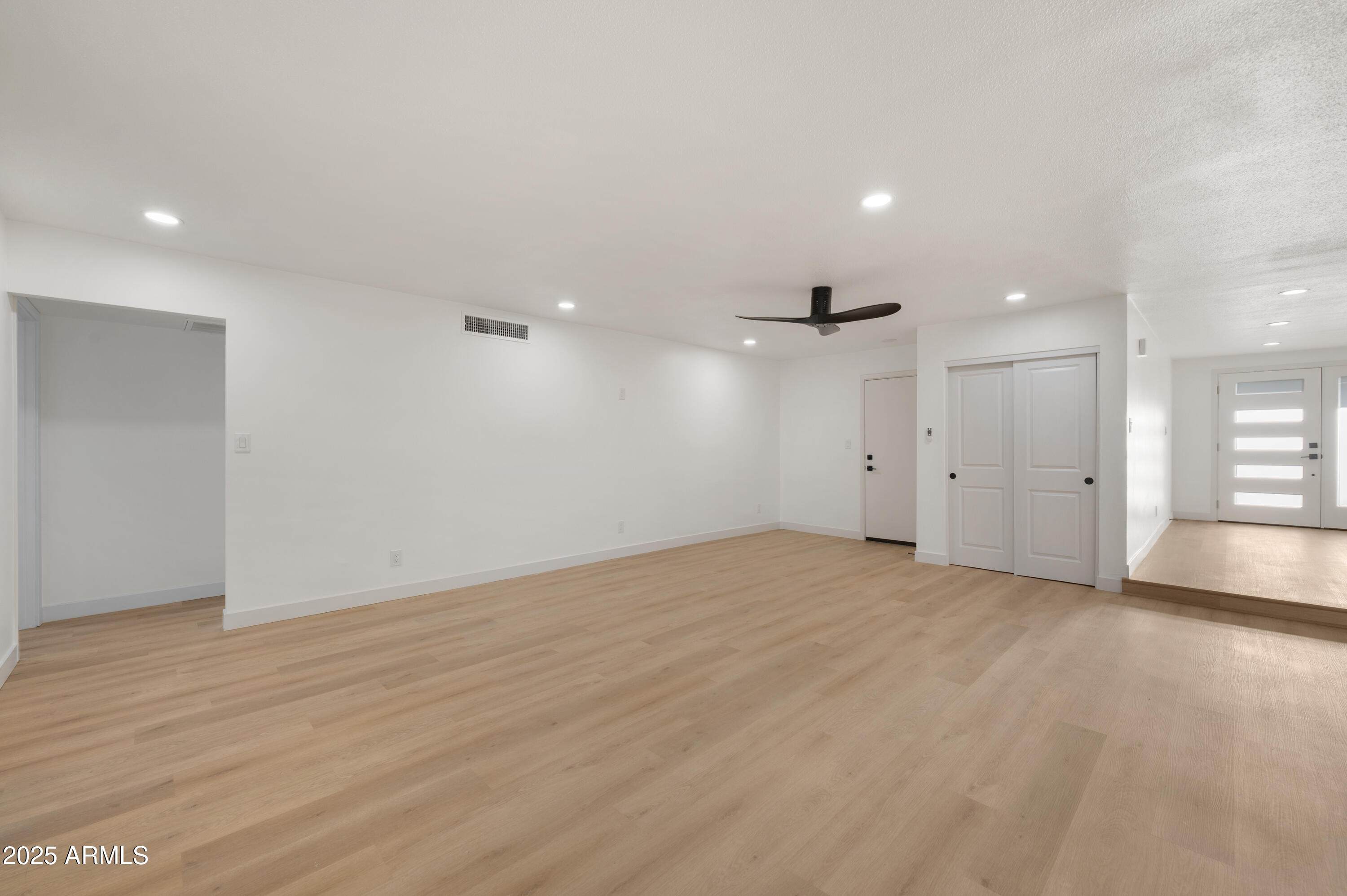 14243 N 6TH Place