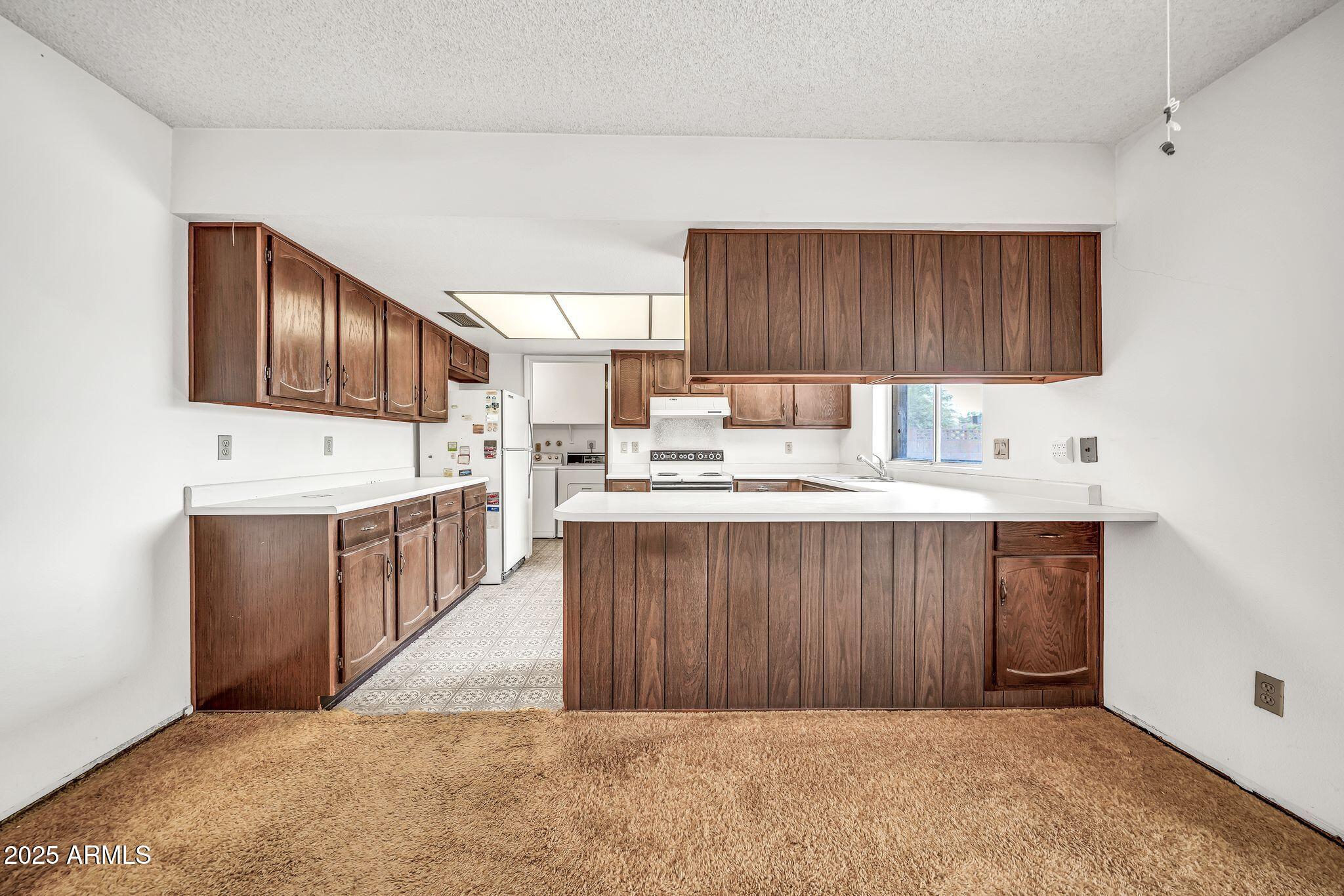 2241 W TONTO Lane