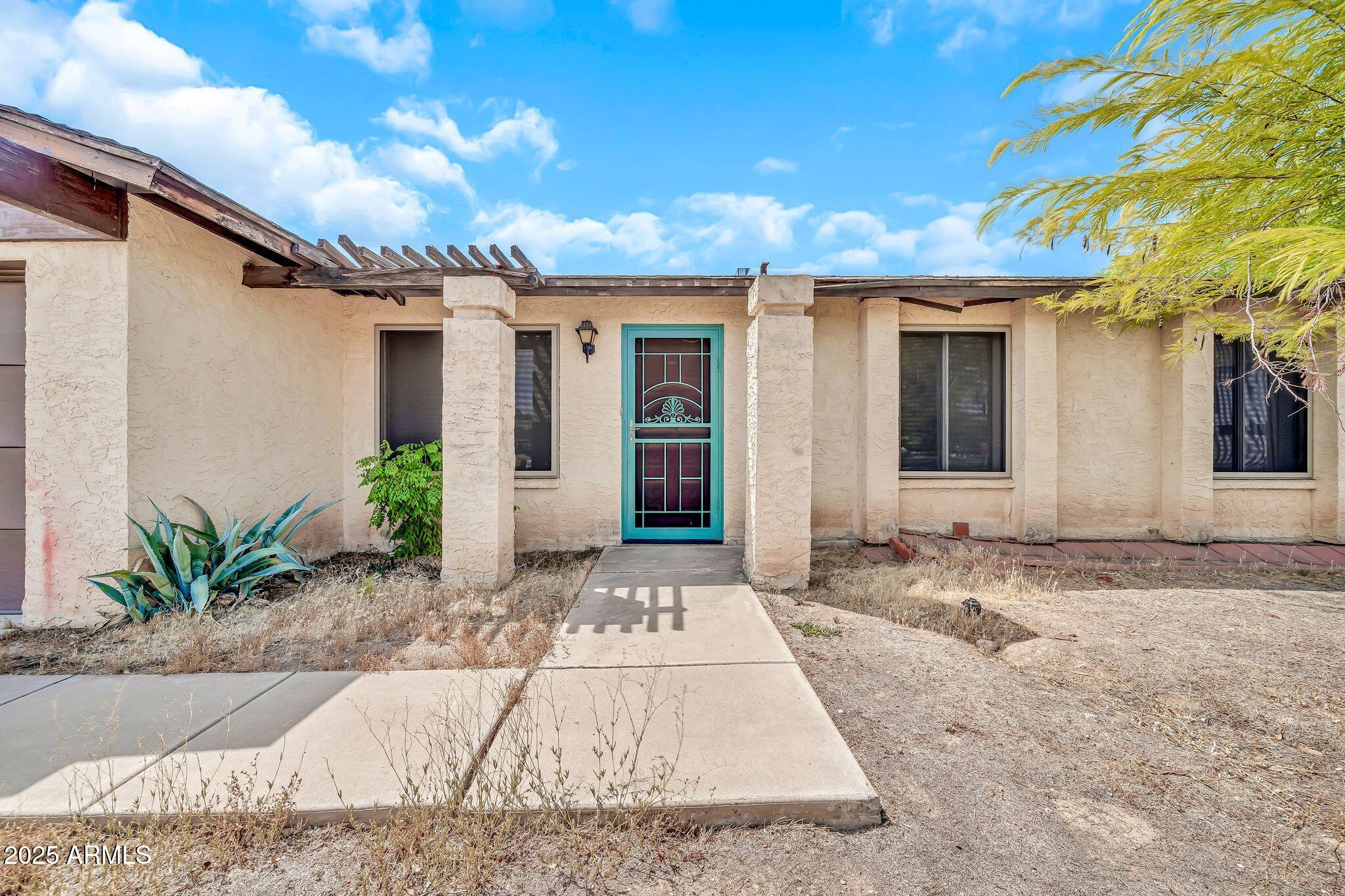 2241 W TONTO Lane