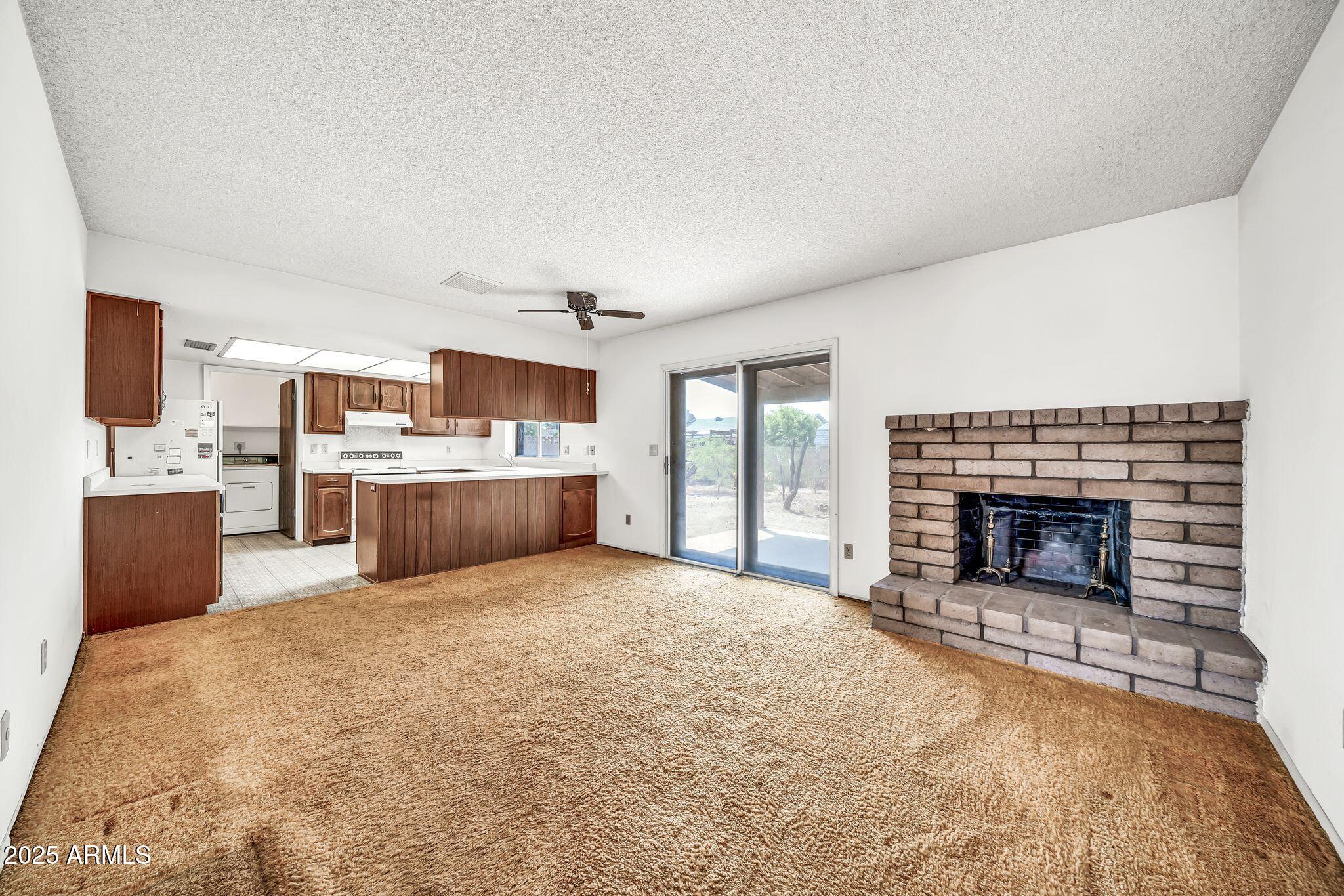 2241 W TONTO Lane