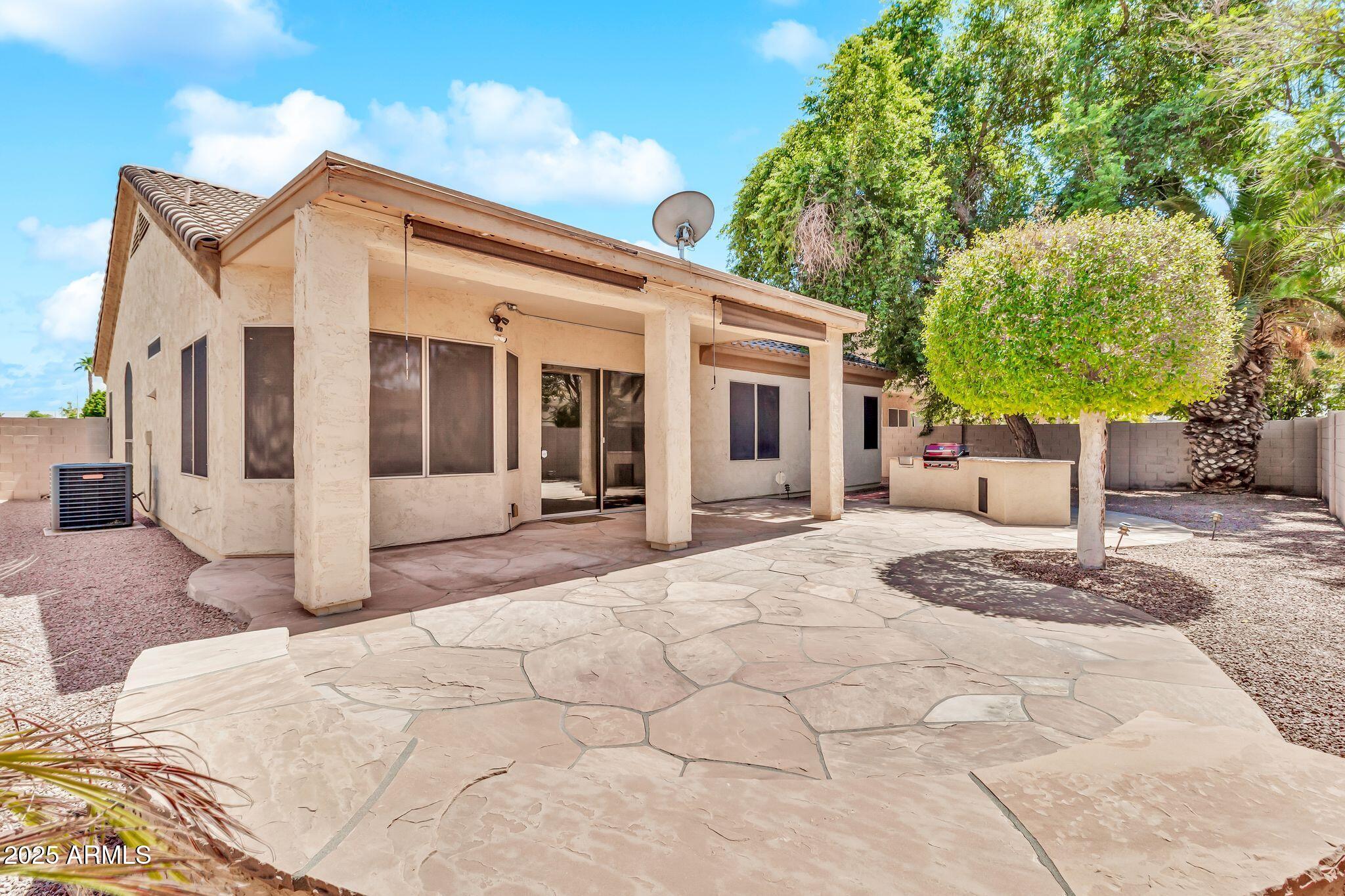 382 N ASHLEY Drive