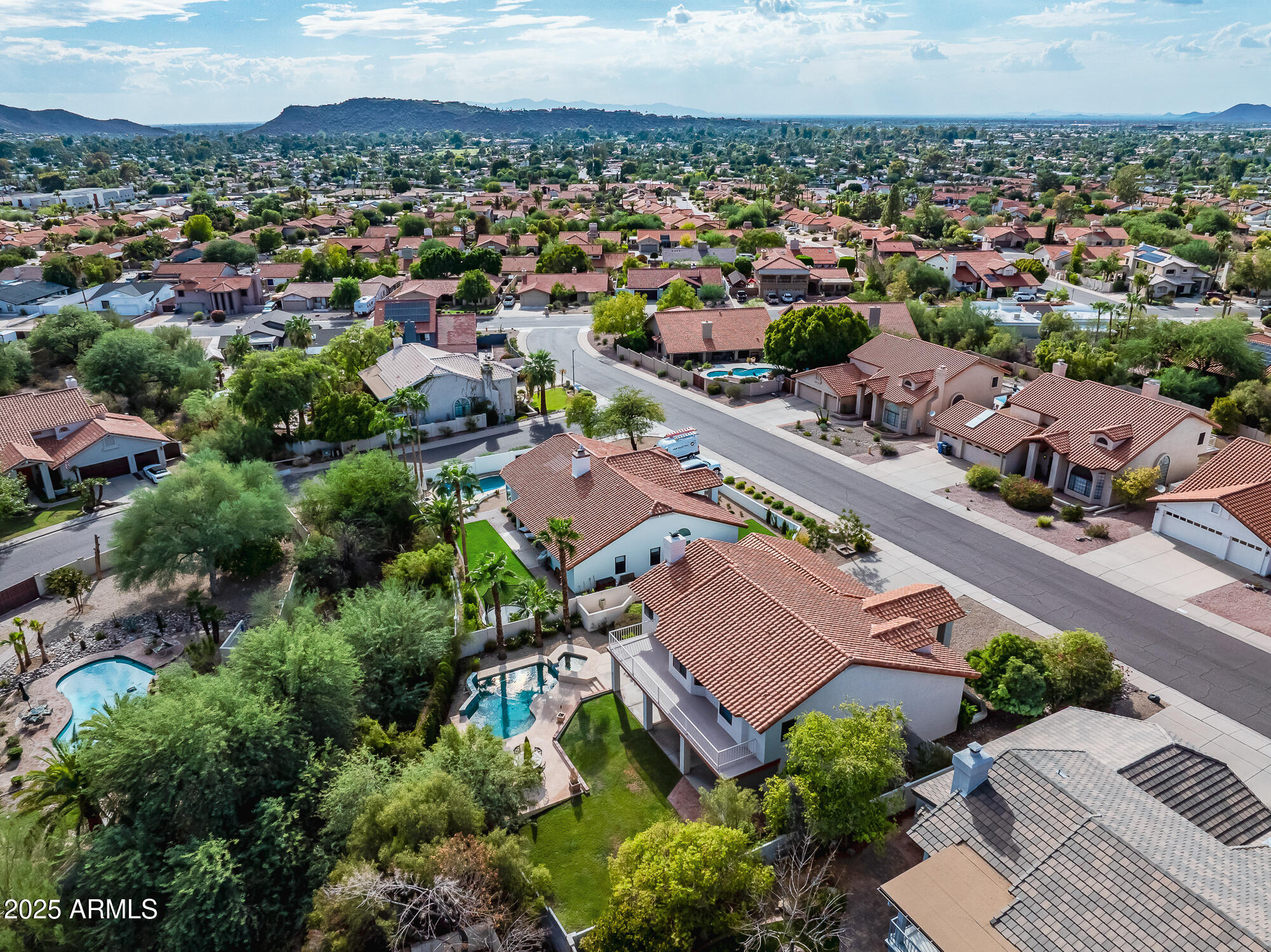 1023 E FOREST HILLS Drive