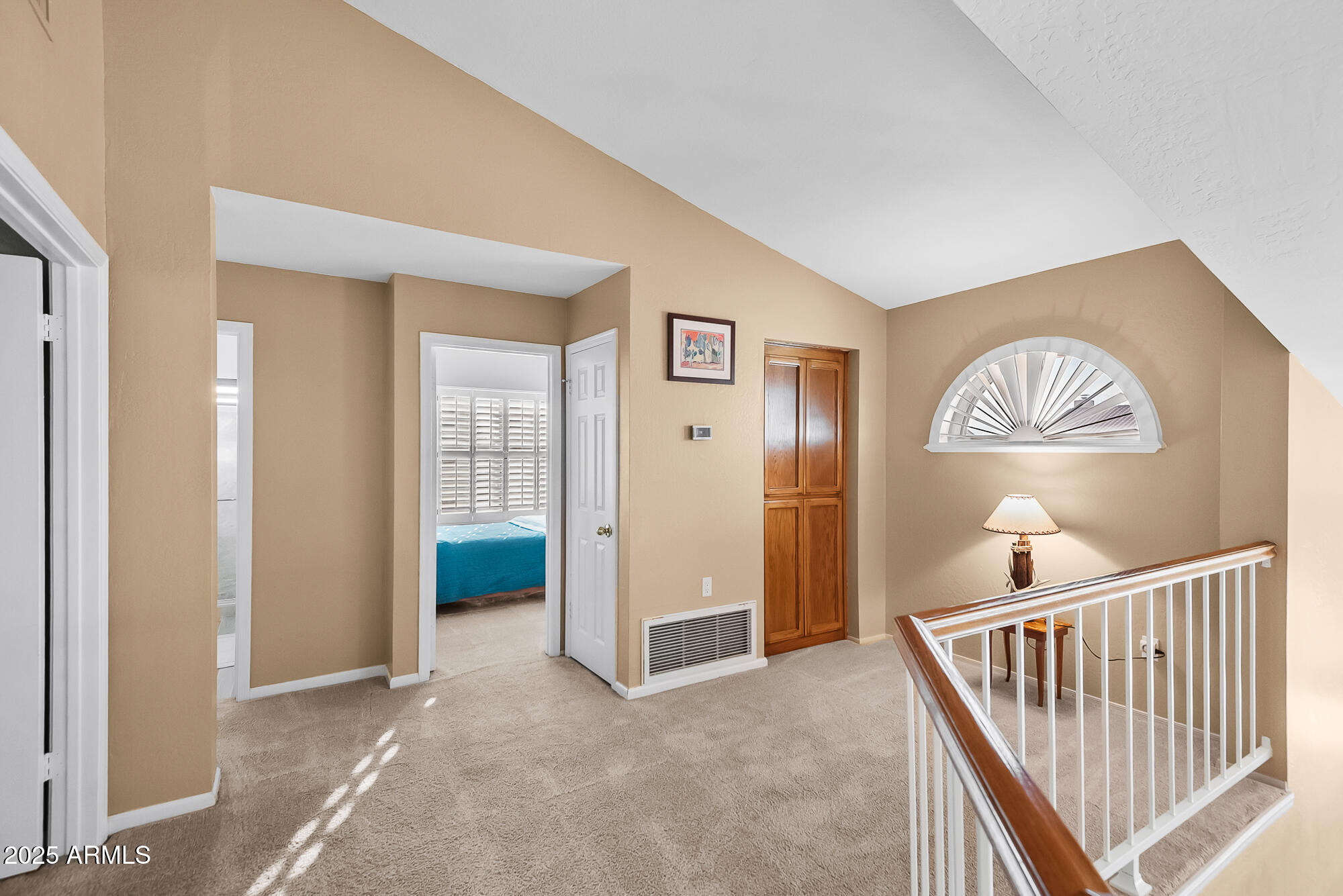 1023 E FOREST HILLS Drive