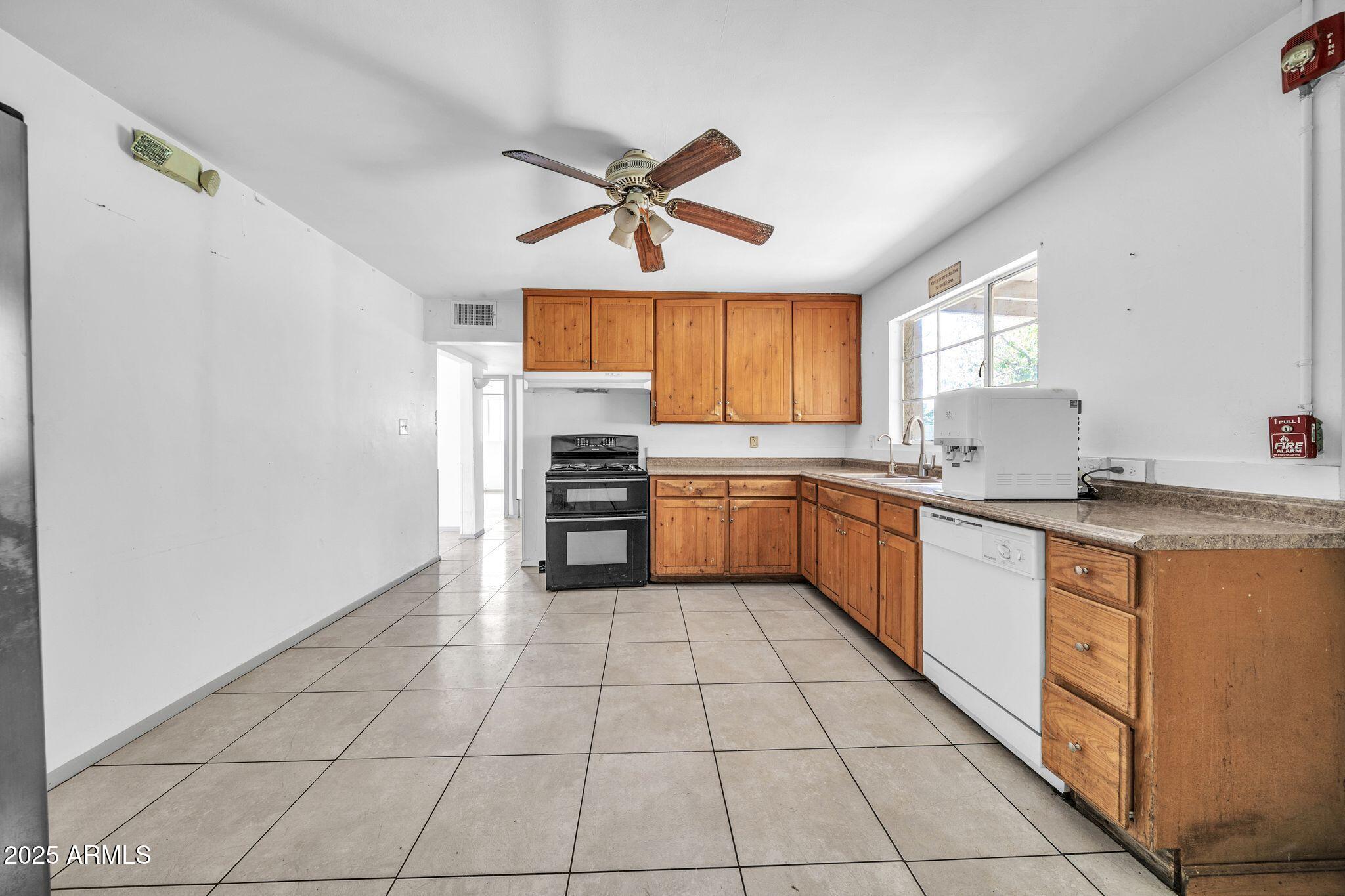 4144 N 36TH Street