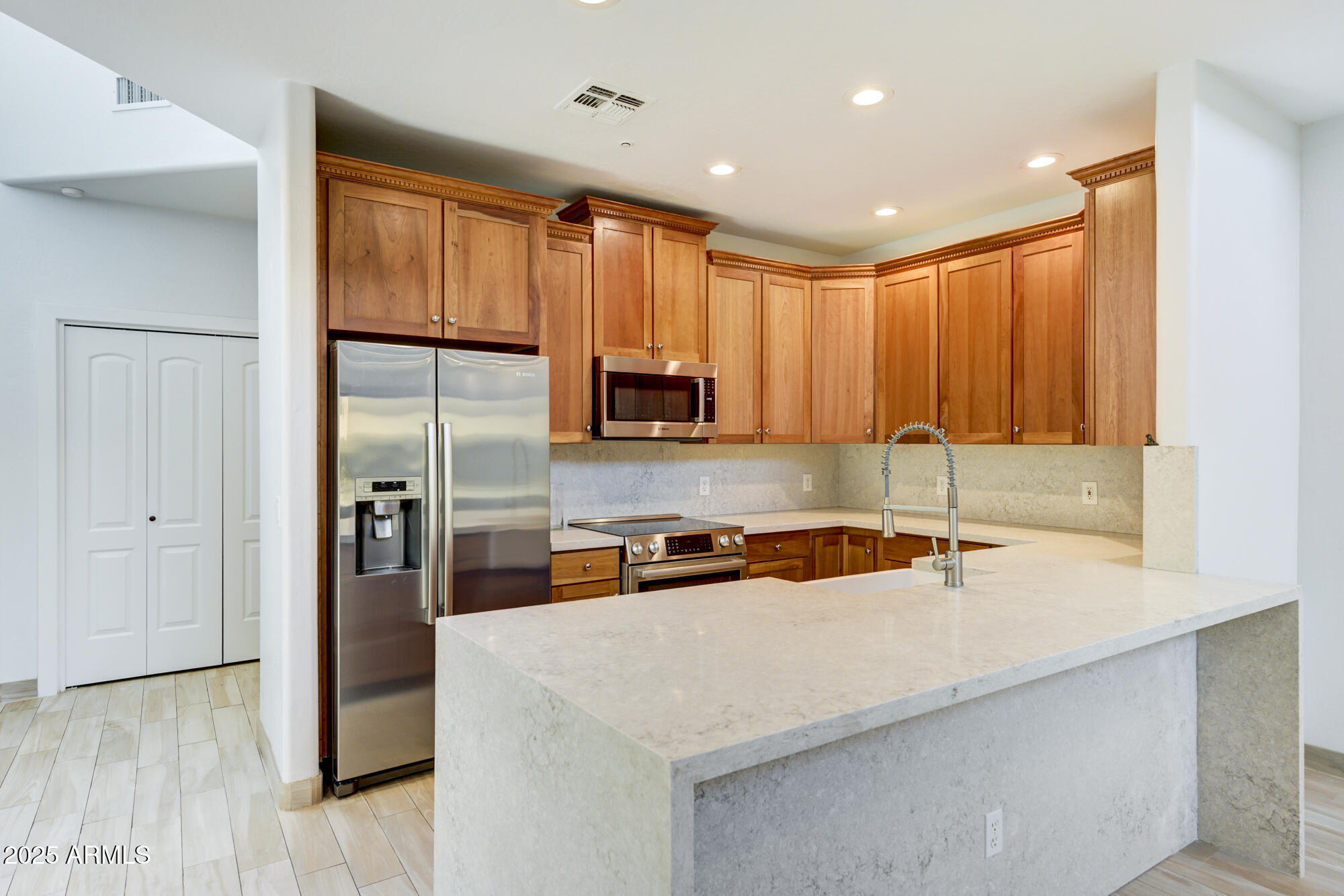 10212 E WHITE FEATHER Lane