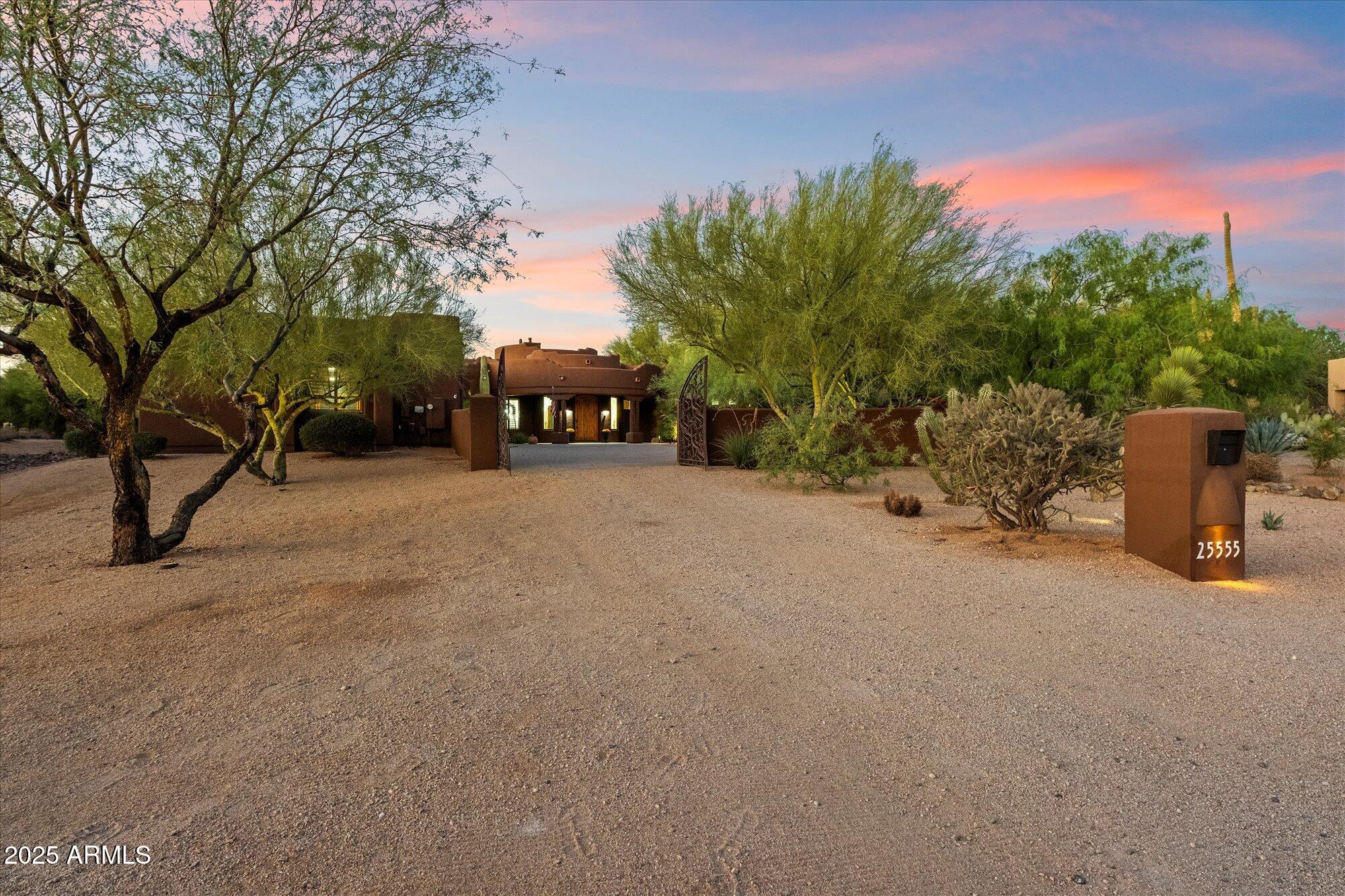 25555 N WRANGLER Road