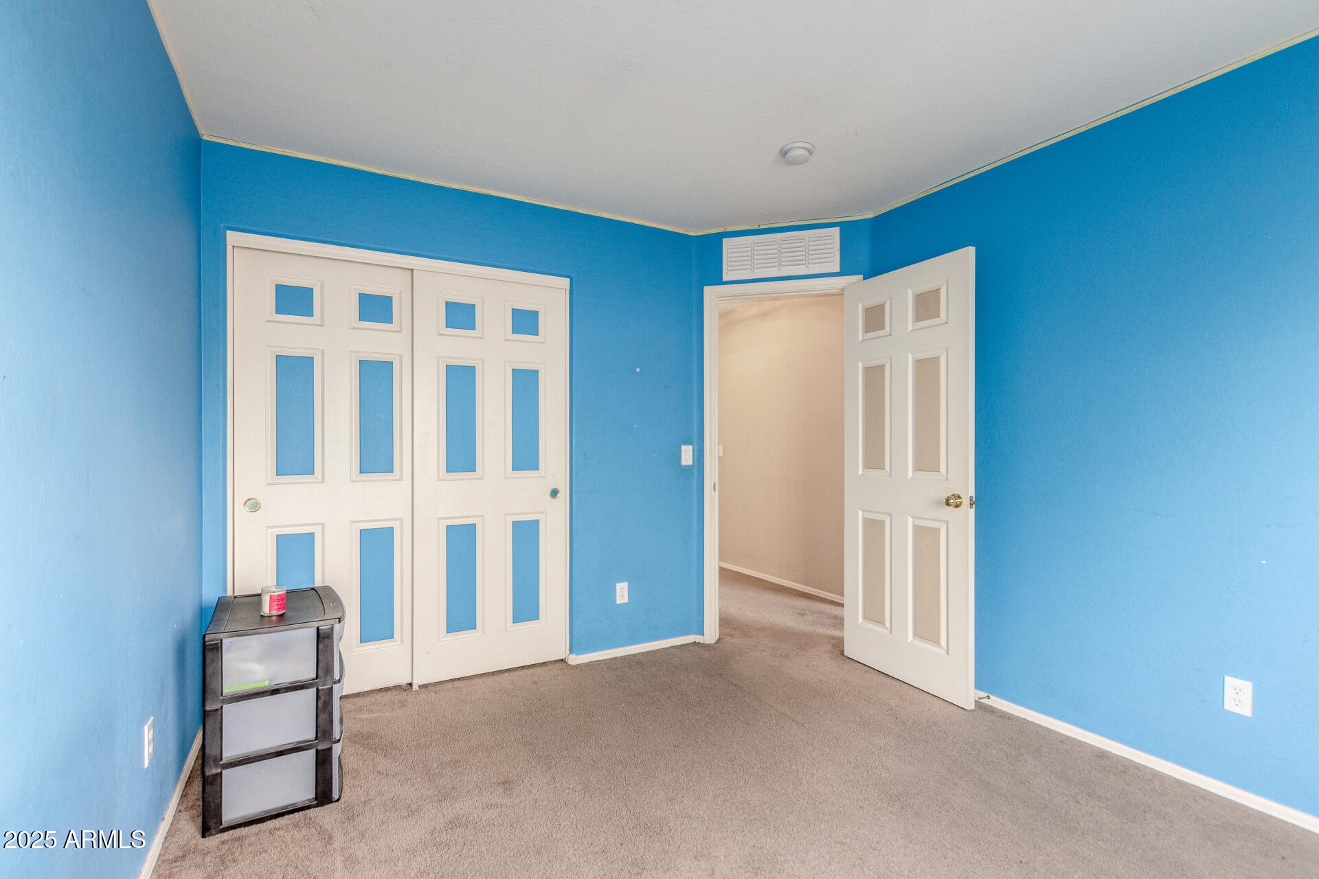 3311 W SANTA CRUZ Avenue