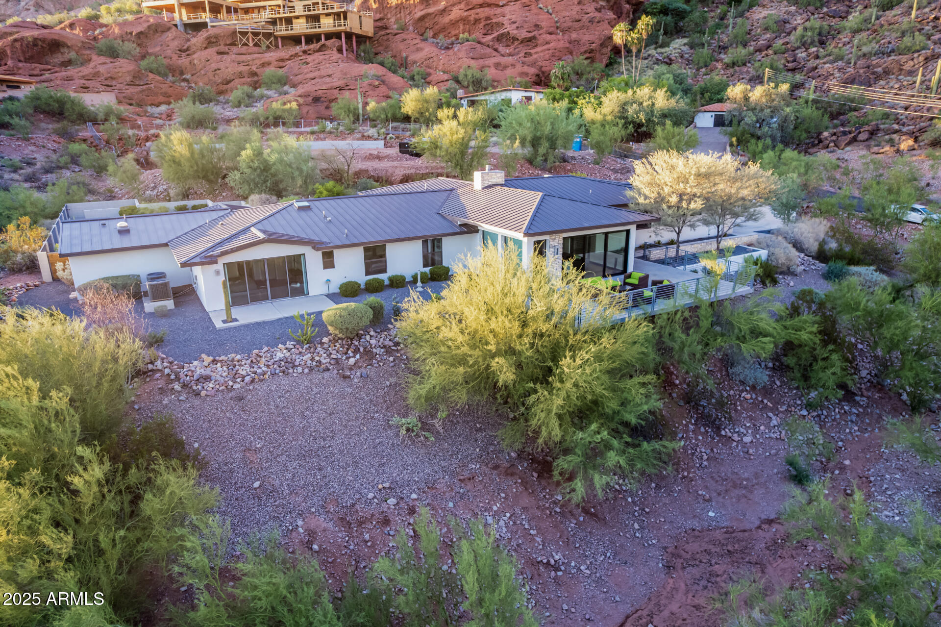 4949 E GRANDVIEW Lane