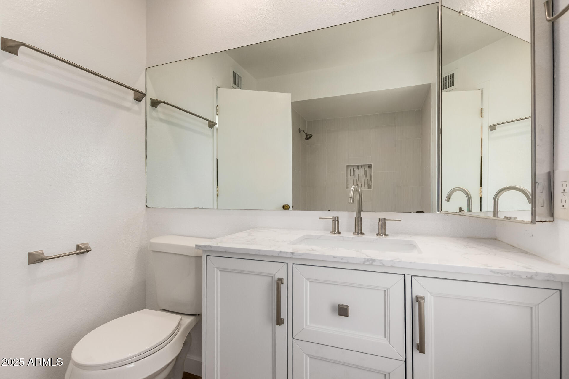 8635 S 48TH Street 3