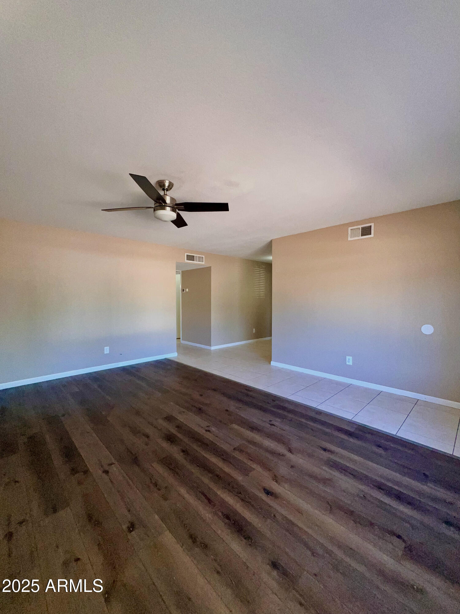 121 E OLIVE Avenue