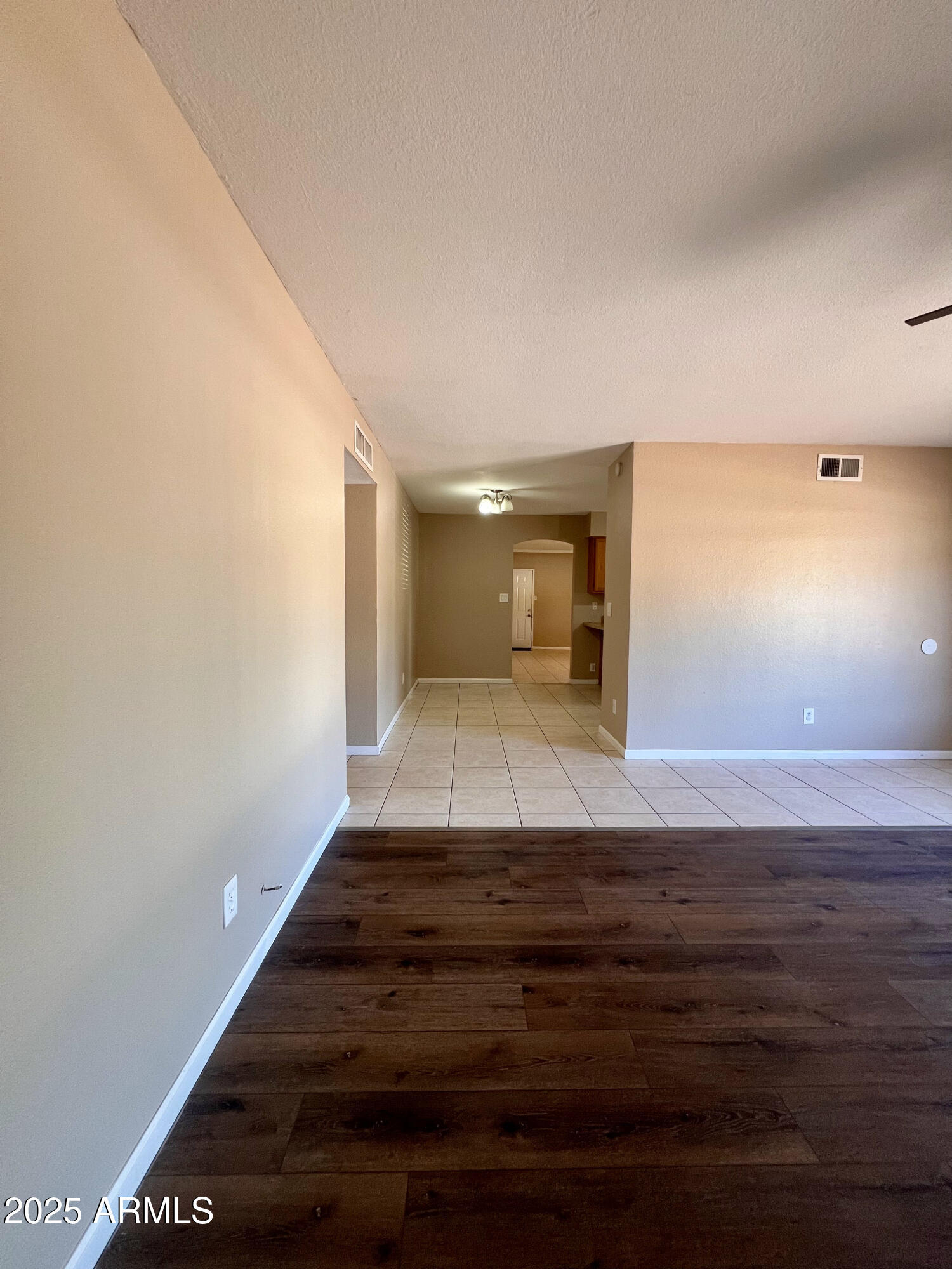 121 E OLIVE Avenue