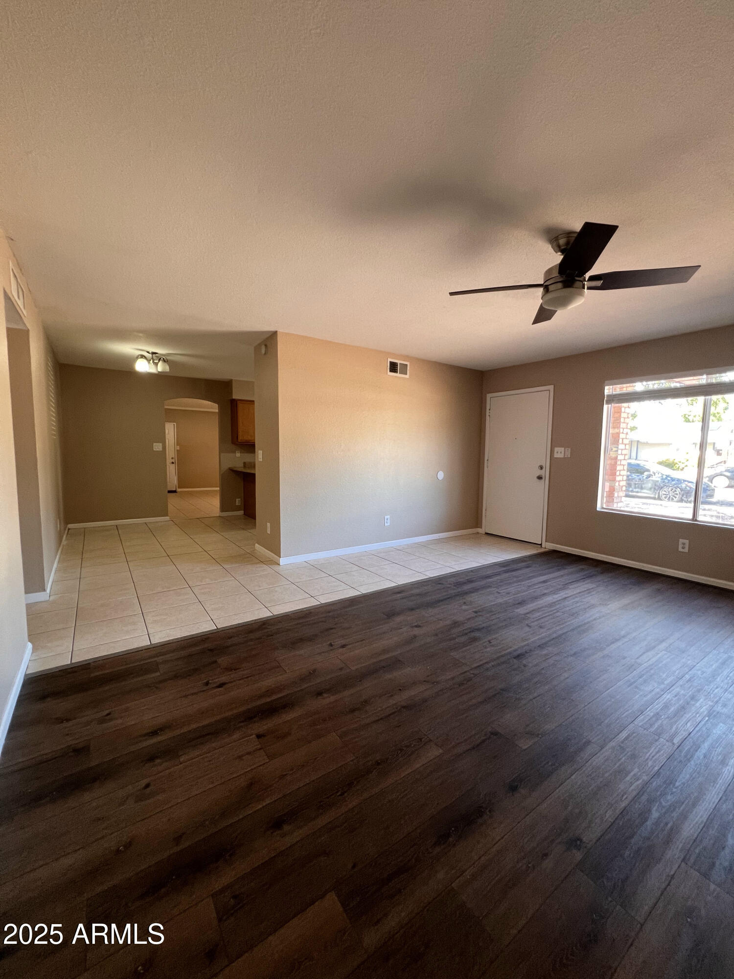 121 E OLIVE Avenue