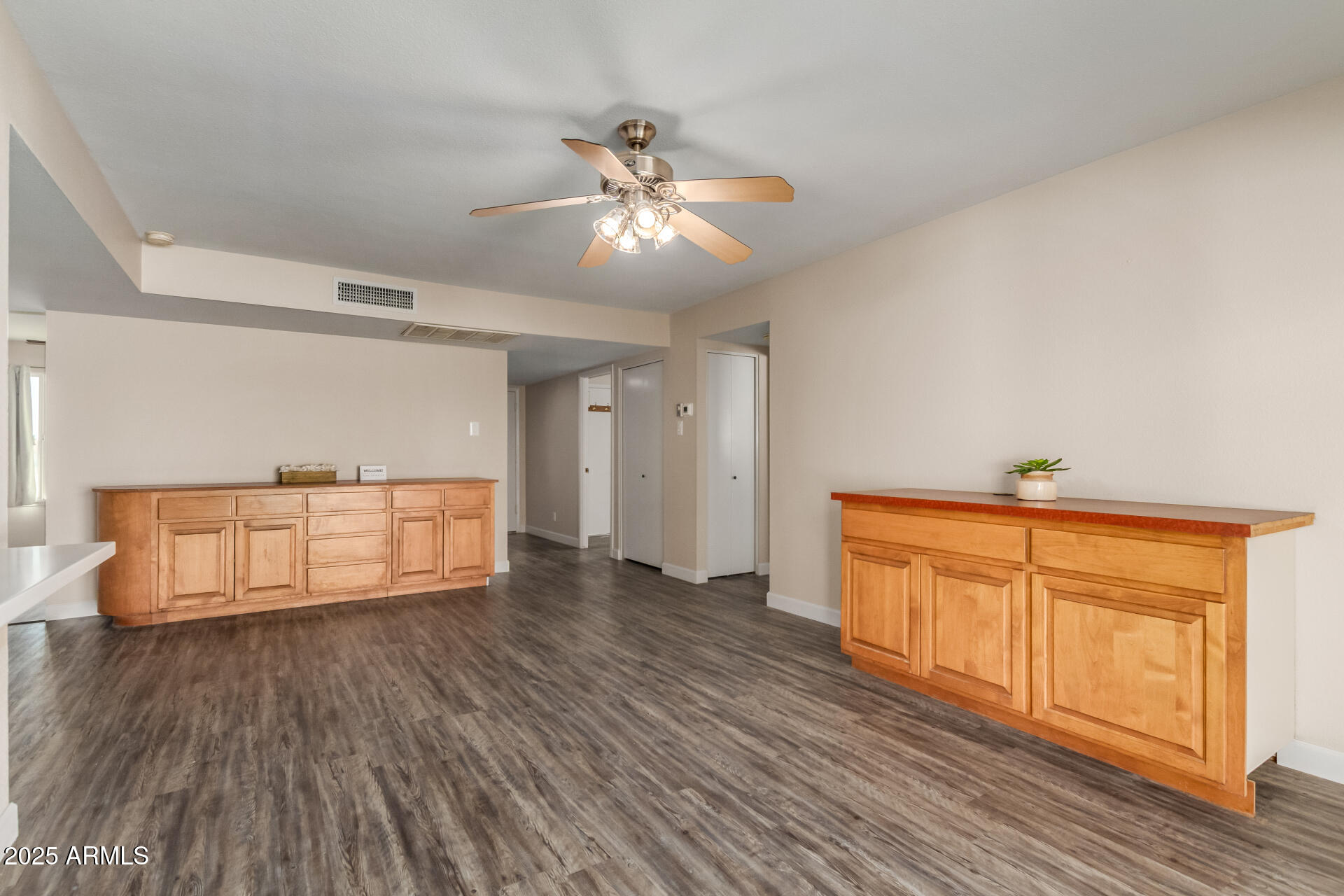 5408 W COUNTRY GABLES Drive