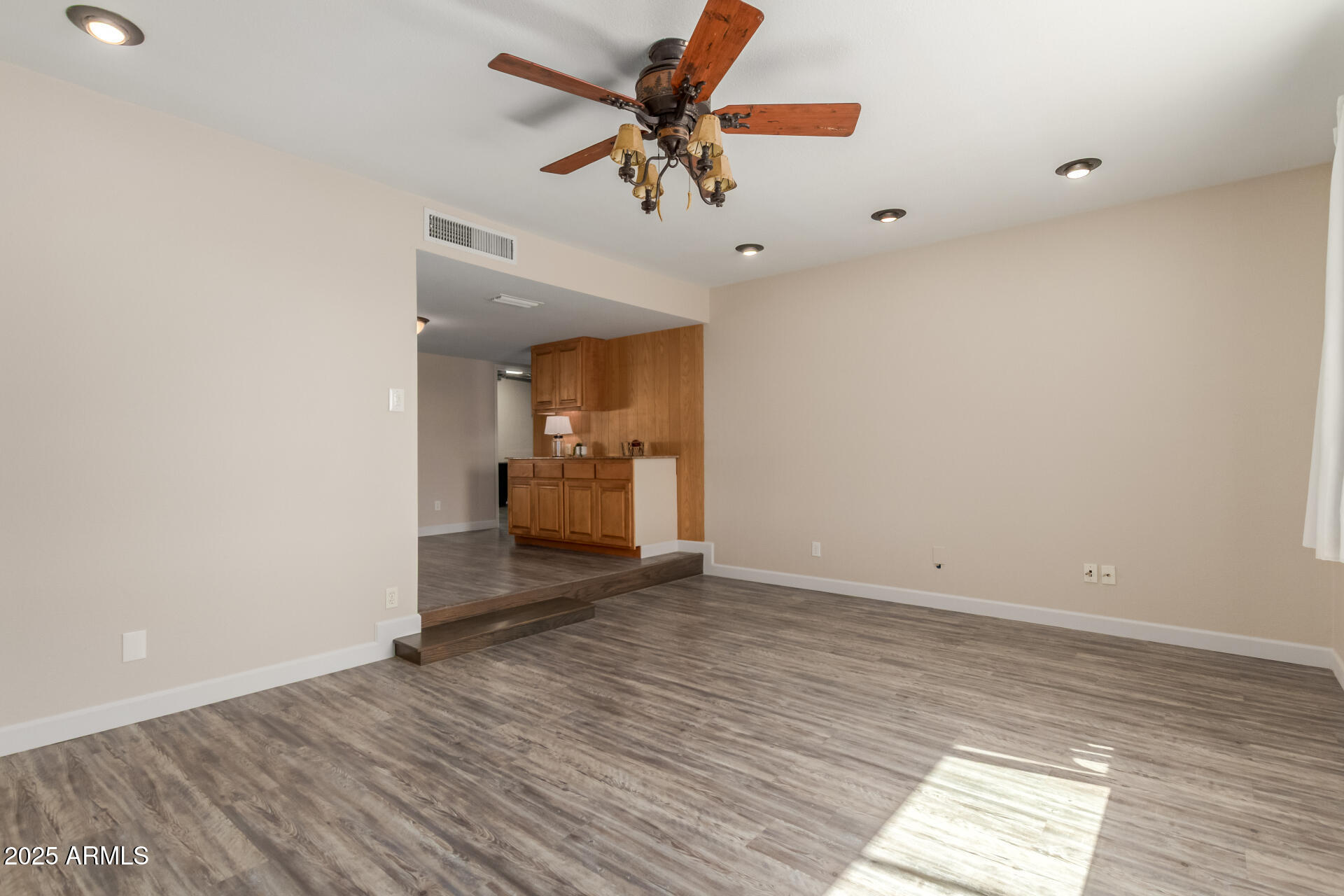 5408 W COUNTRY GABLES Drive