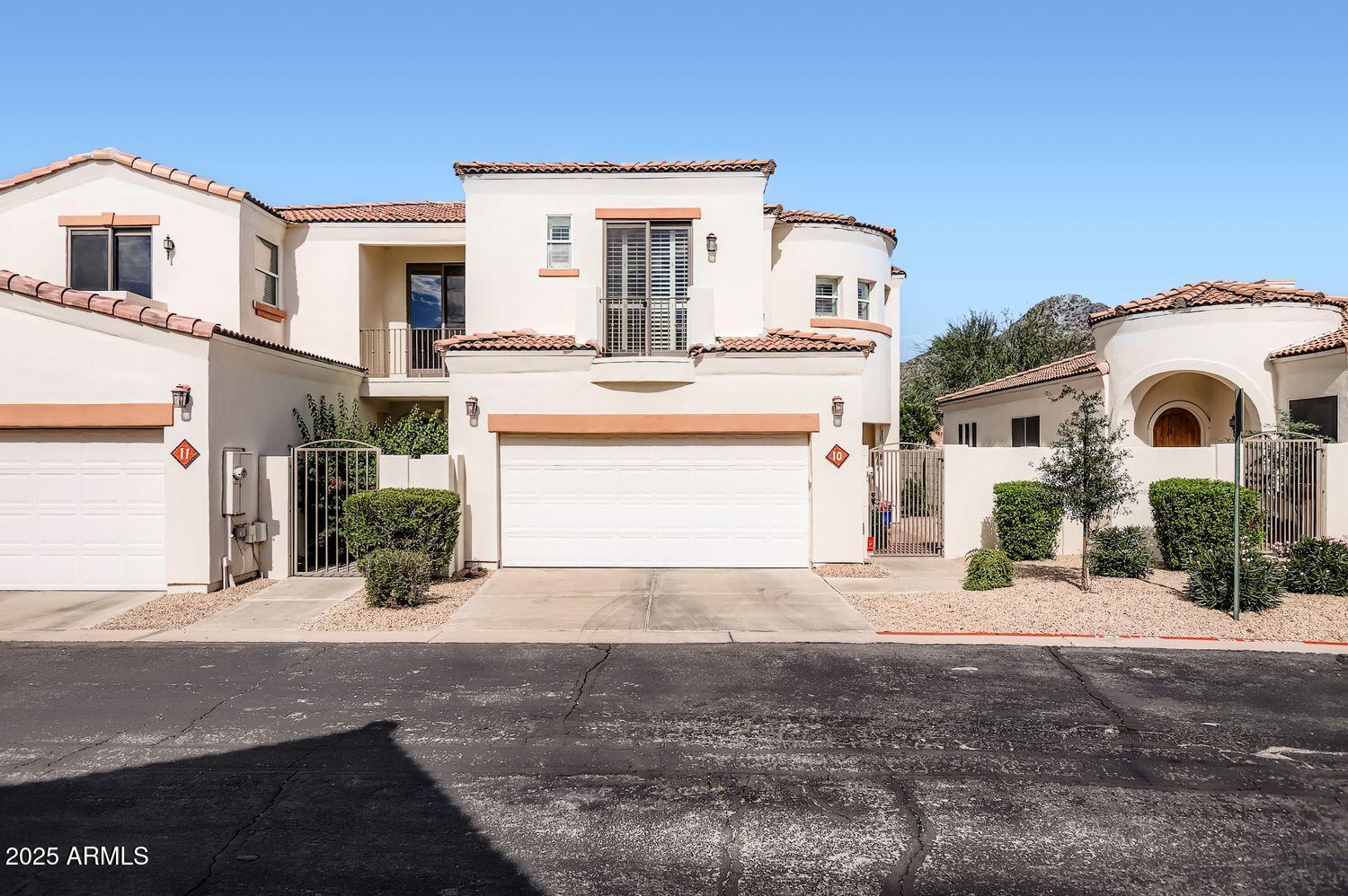 1750 E OCOTILLO Road 10