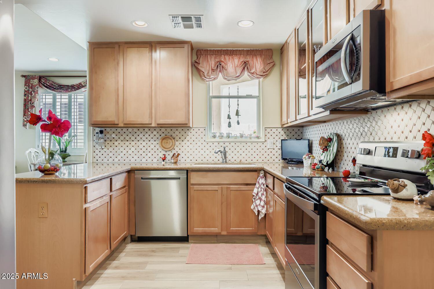 1750 E OCOTILLO Road 10