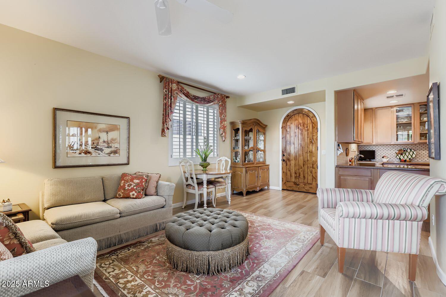 1750 E OCOTILLO Road 10