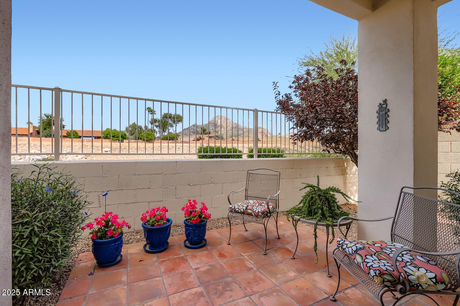 1750 E OCOTILLO Road 10