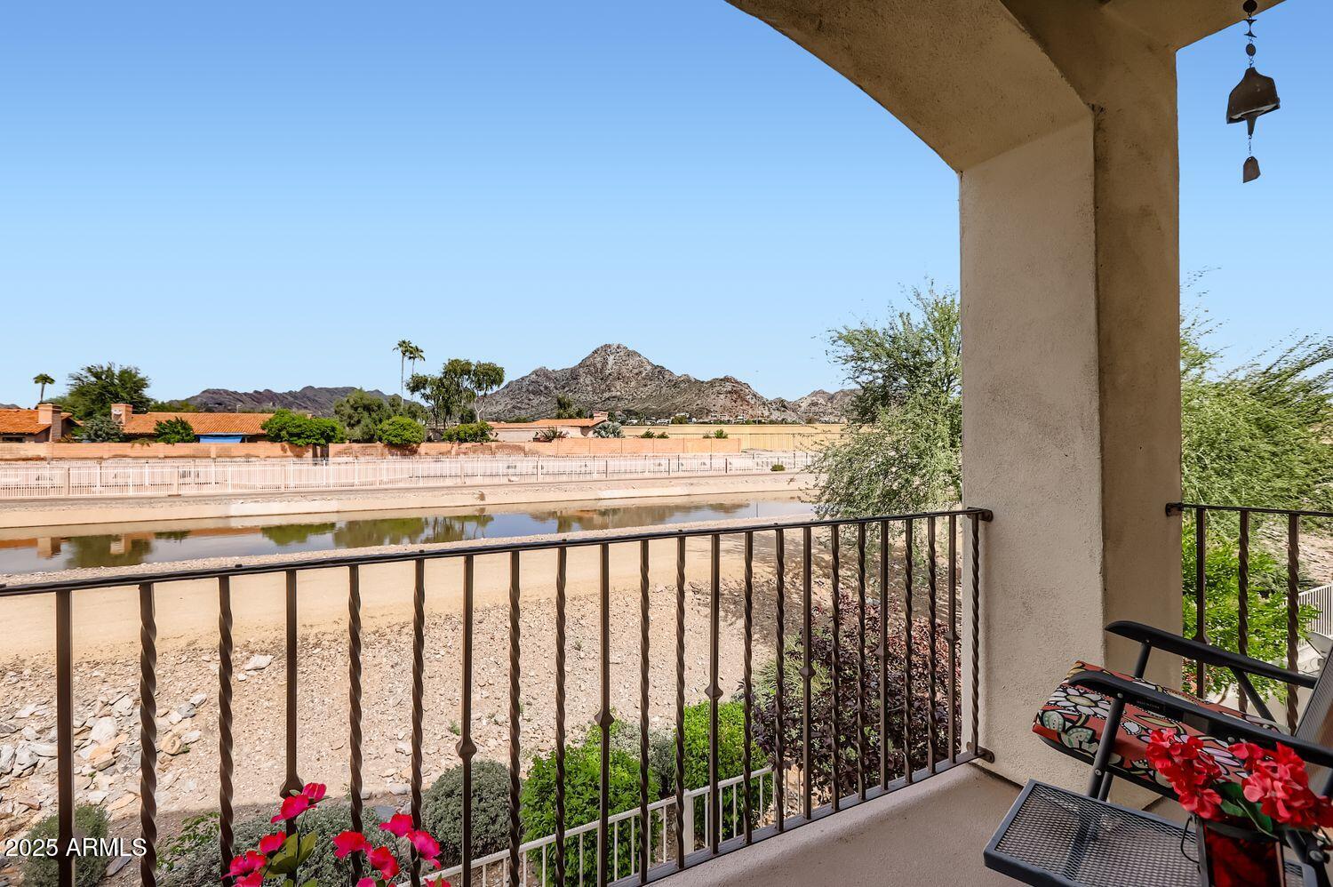 1750 E OCOTILLO Road 10