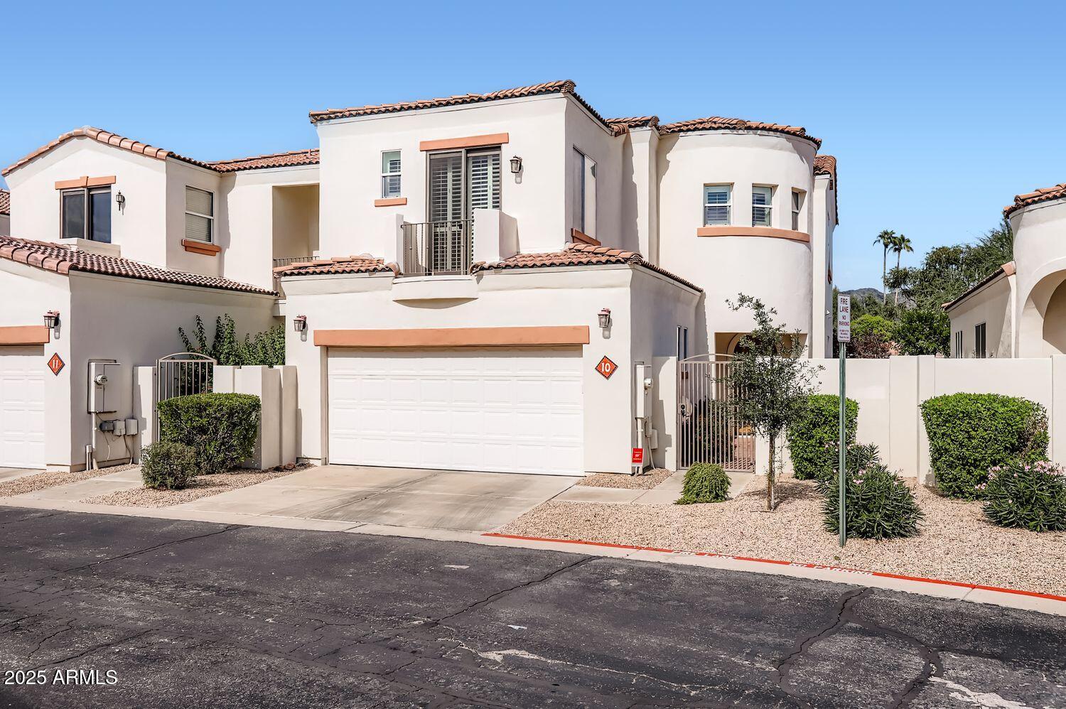 1750 E OCOTILLO Road 10
