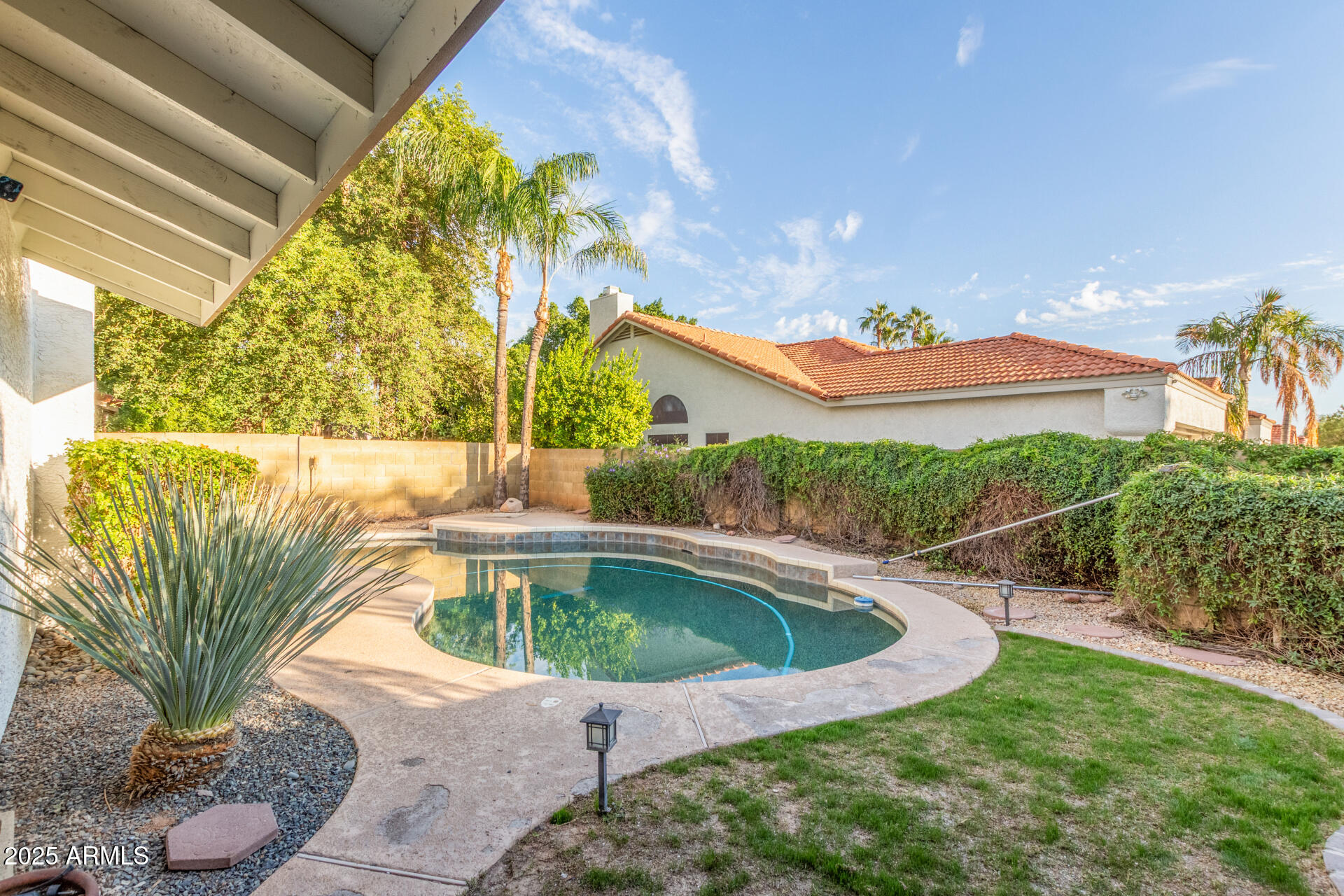 5901 E Aire Libre Lane