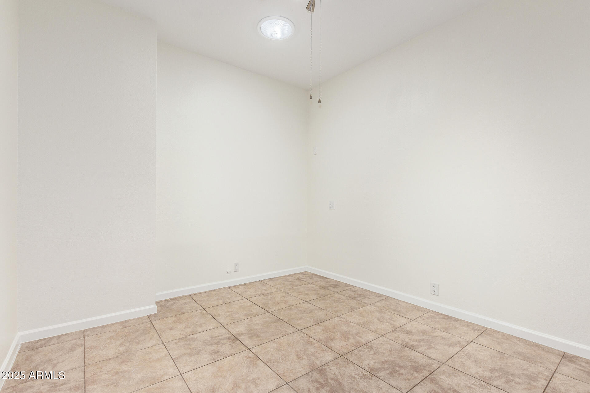 5901 E Aire Libre Lane