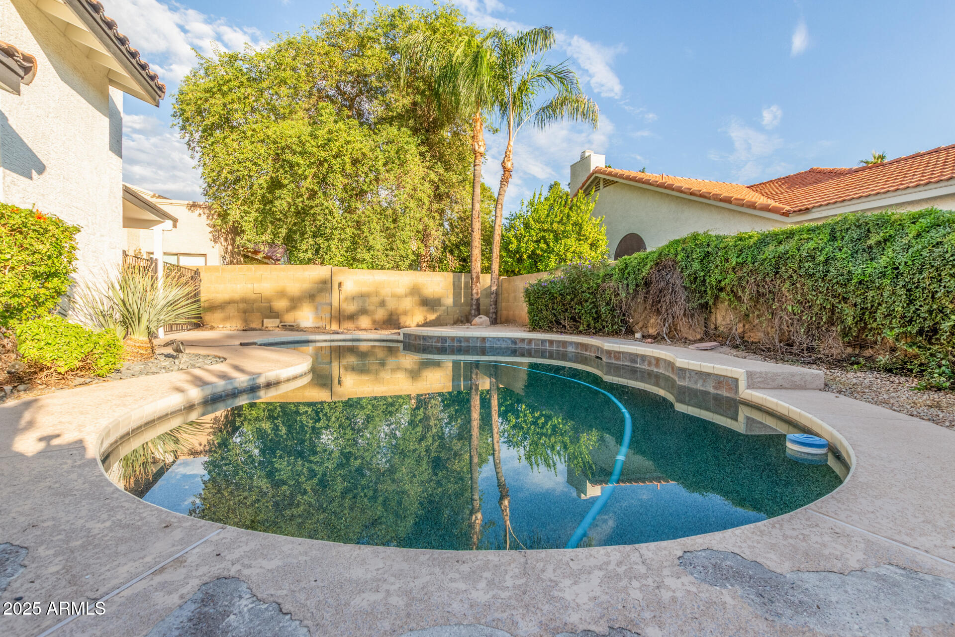 5901 E Aire Libre Lane